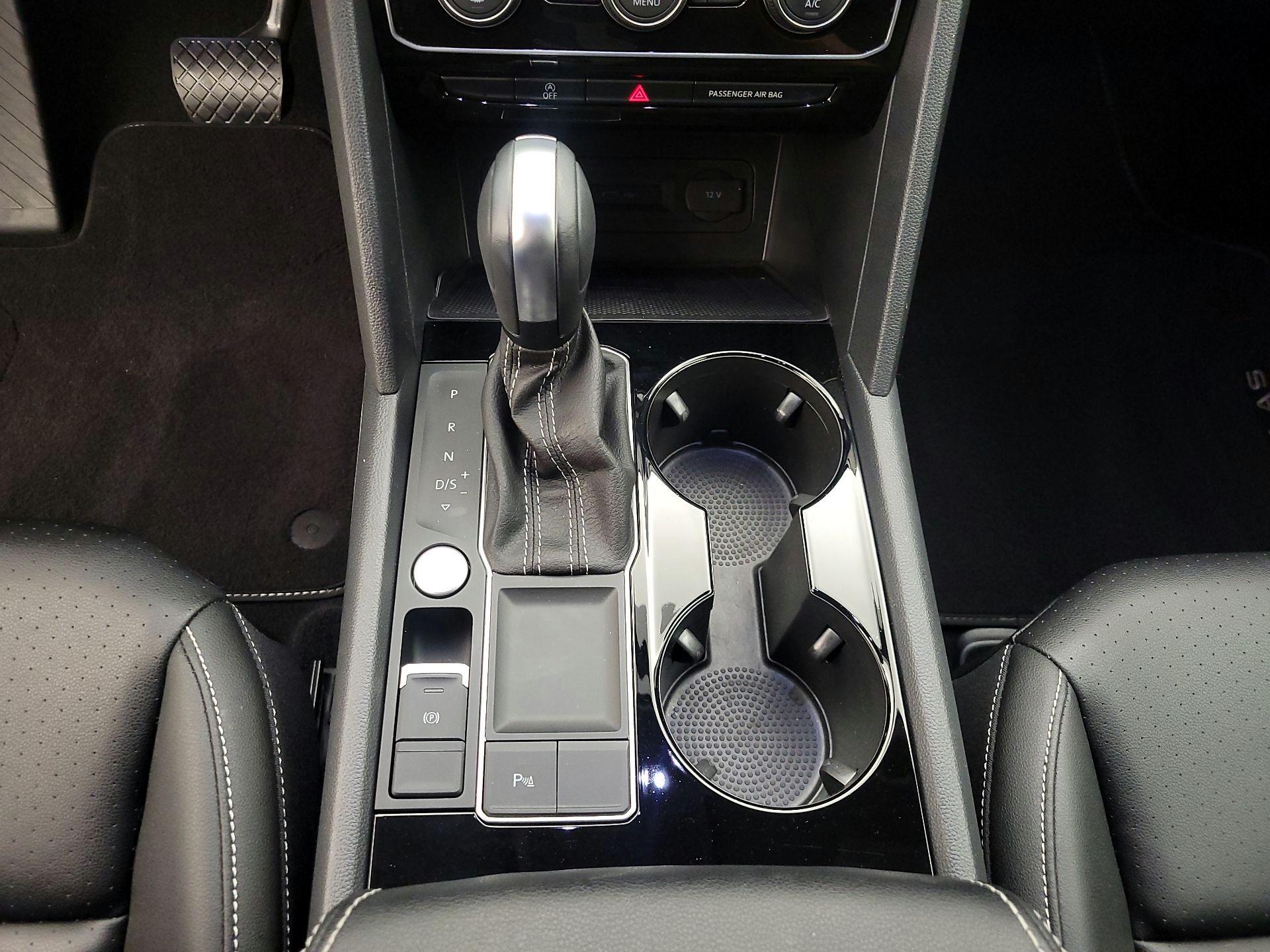 Thumbnail: 2023 Volkswagen Atlas - 17