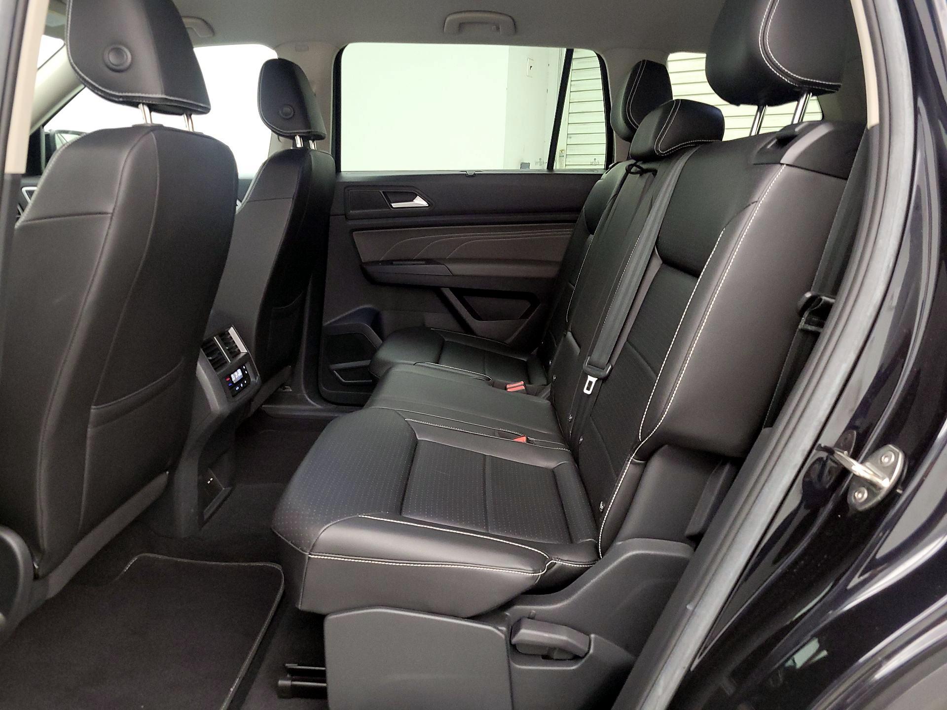 Thumbnail: 2023 Volkswagen Atlas - 19