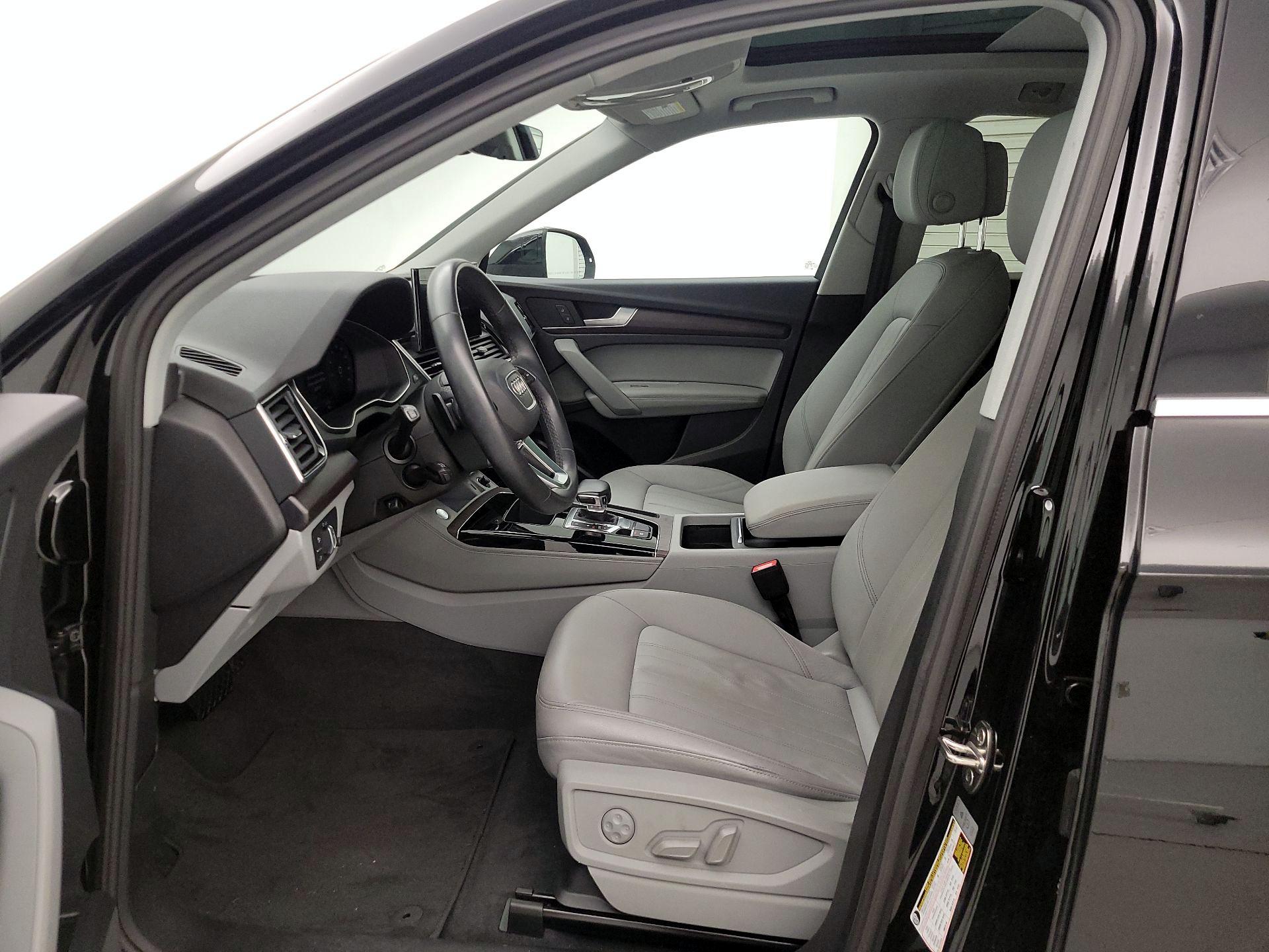 Thumbnail: 2022 Audi Q5 - 11