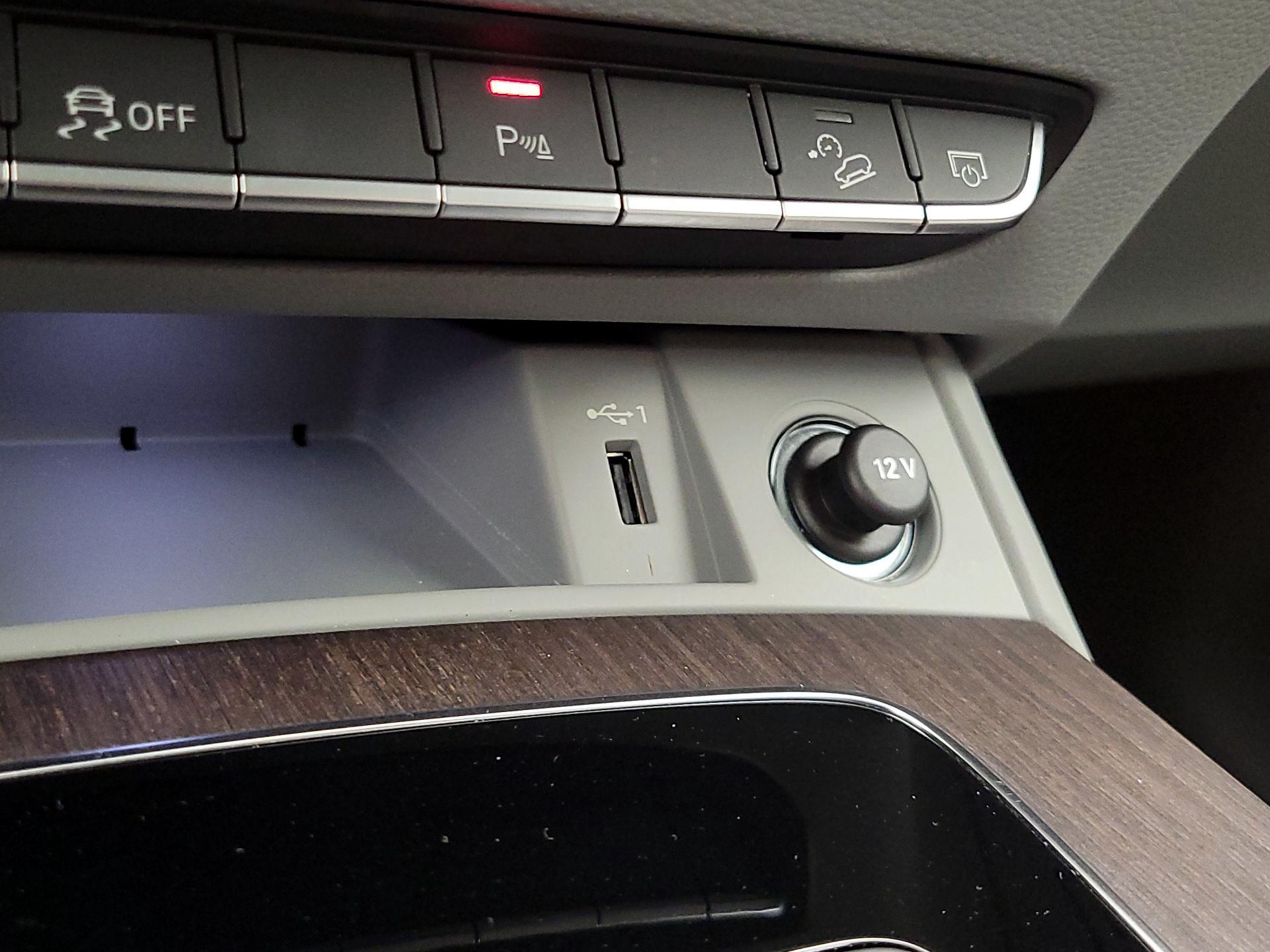 Thumbnail: 2022 Audi Q5 - 19