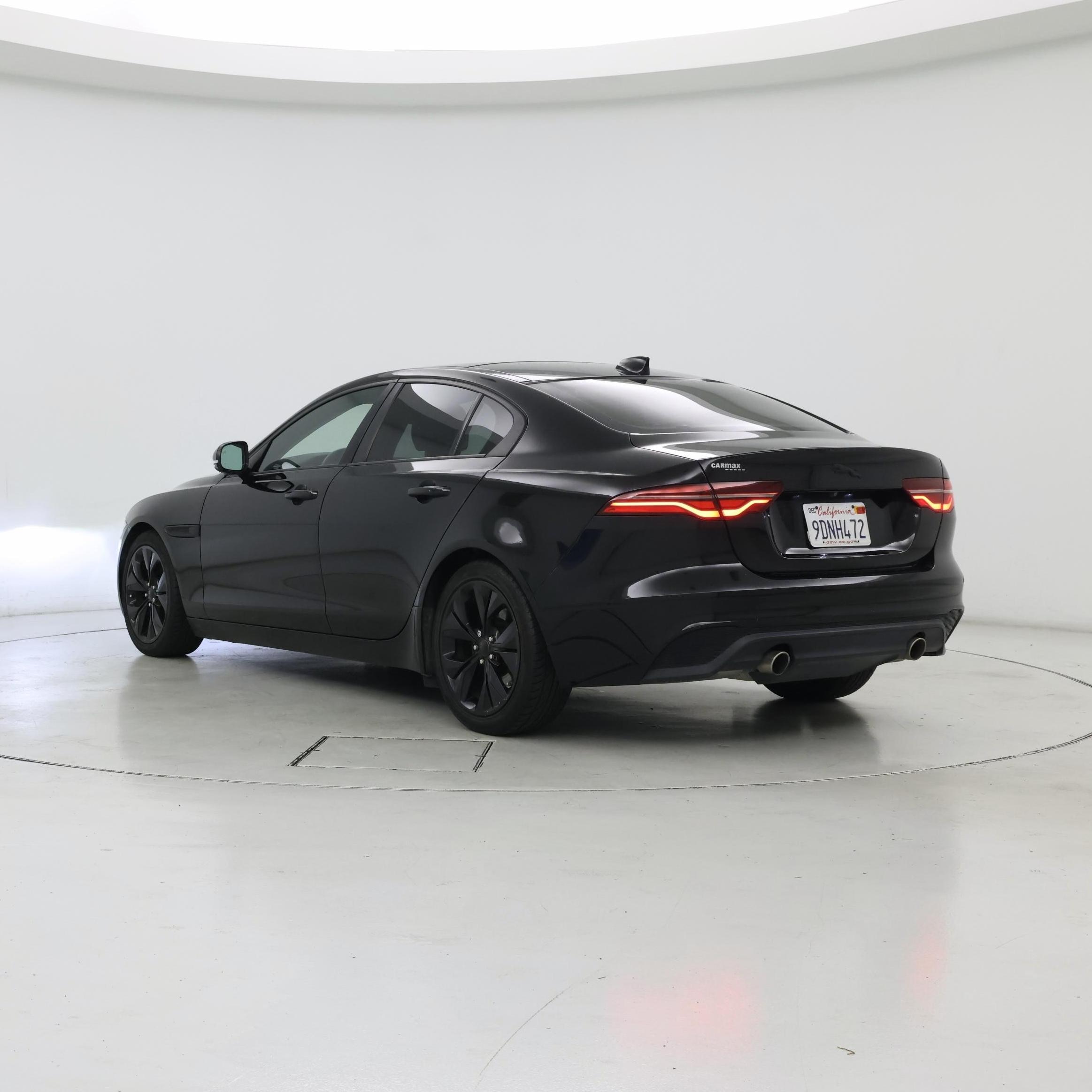 Thumbnail: 2020 Jaguar XE - 2