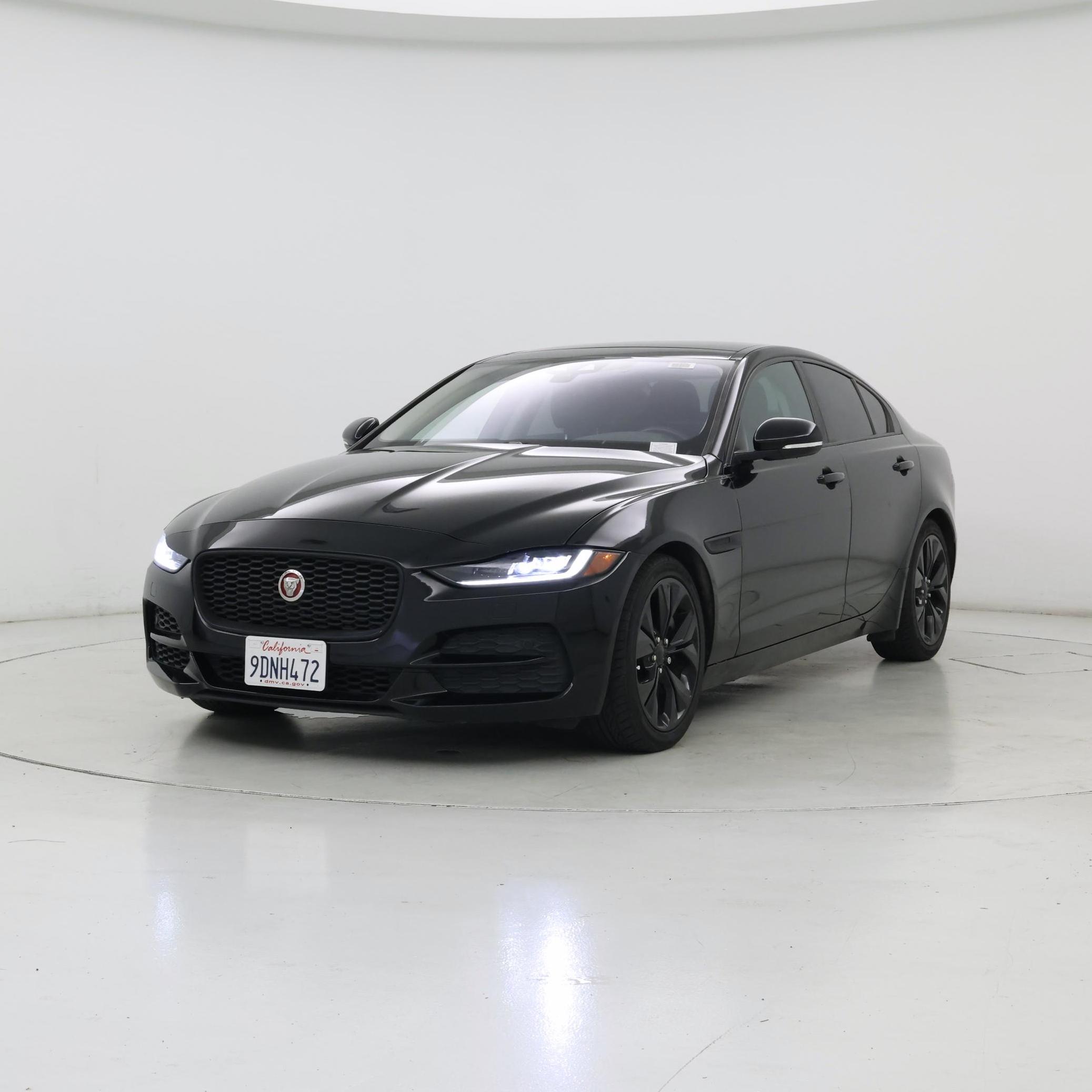 Thumbnail: 2020 Jaguar XE - 4
