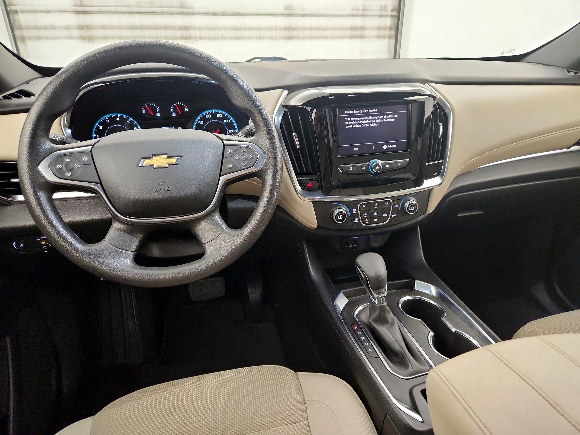 Thumbnail: 2023 Chevrolet Traverse - 9