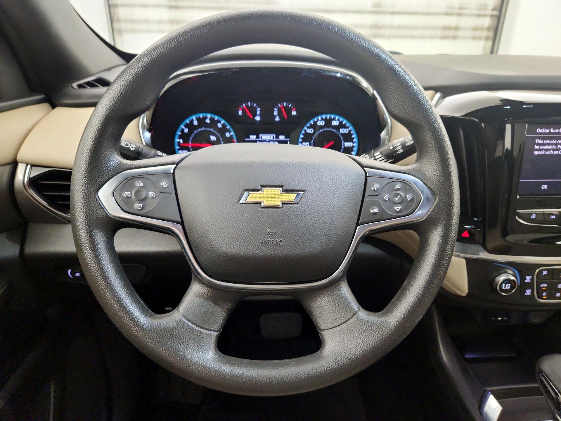 Thumbnail: 2023 Chevrolet Traverse - 10