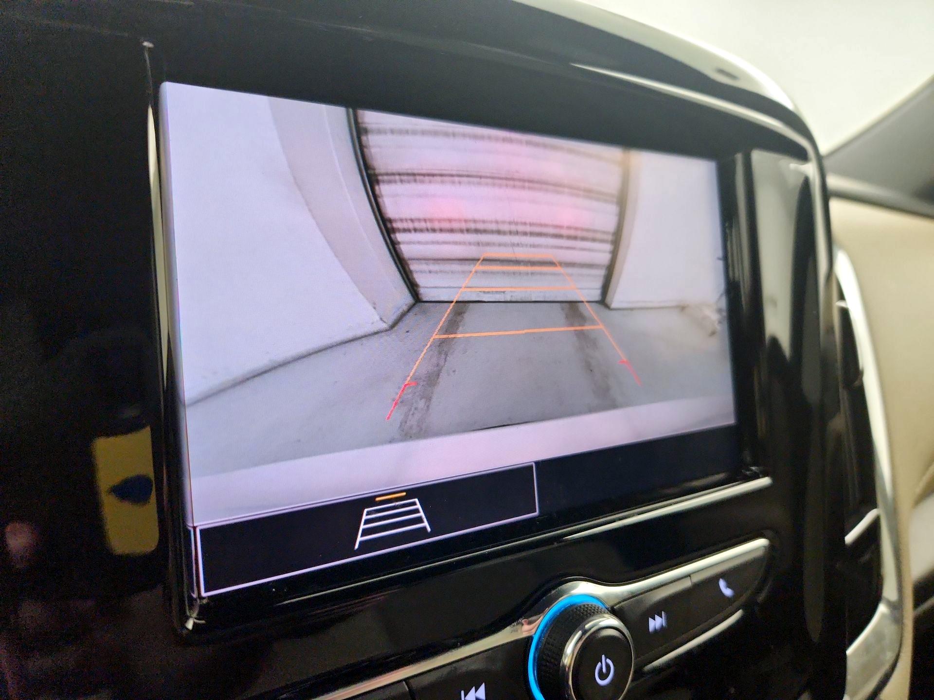 Thumbnail: 2023 Chevrolet Traverse - 14