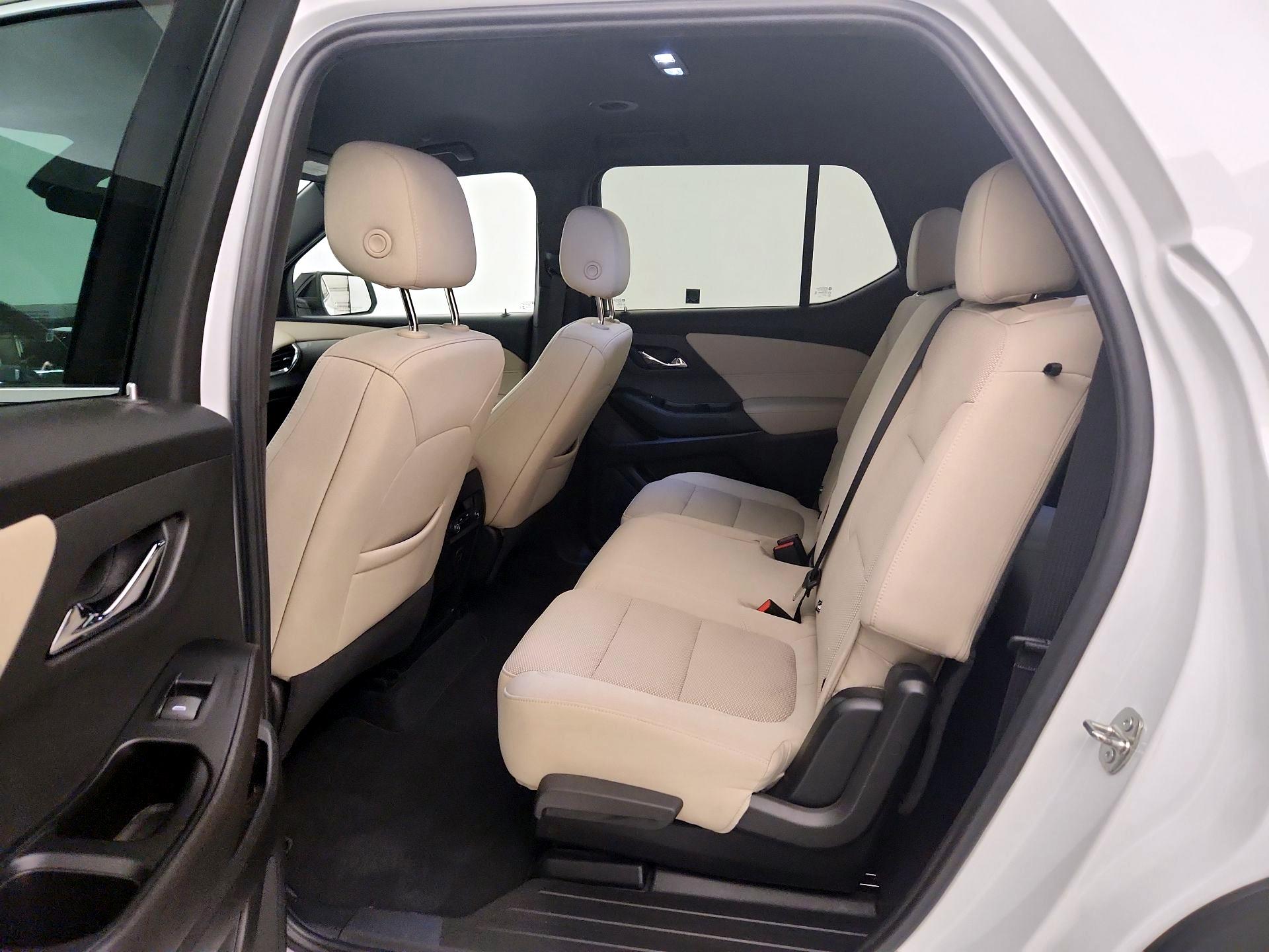 Thumbnail: 2023 Chevrolet Traverse - 19