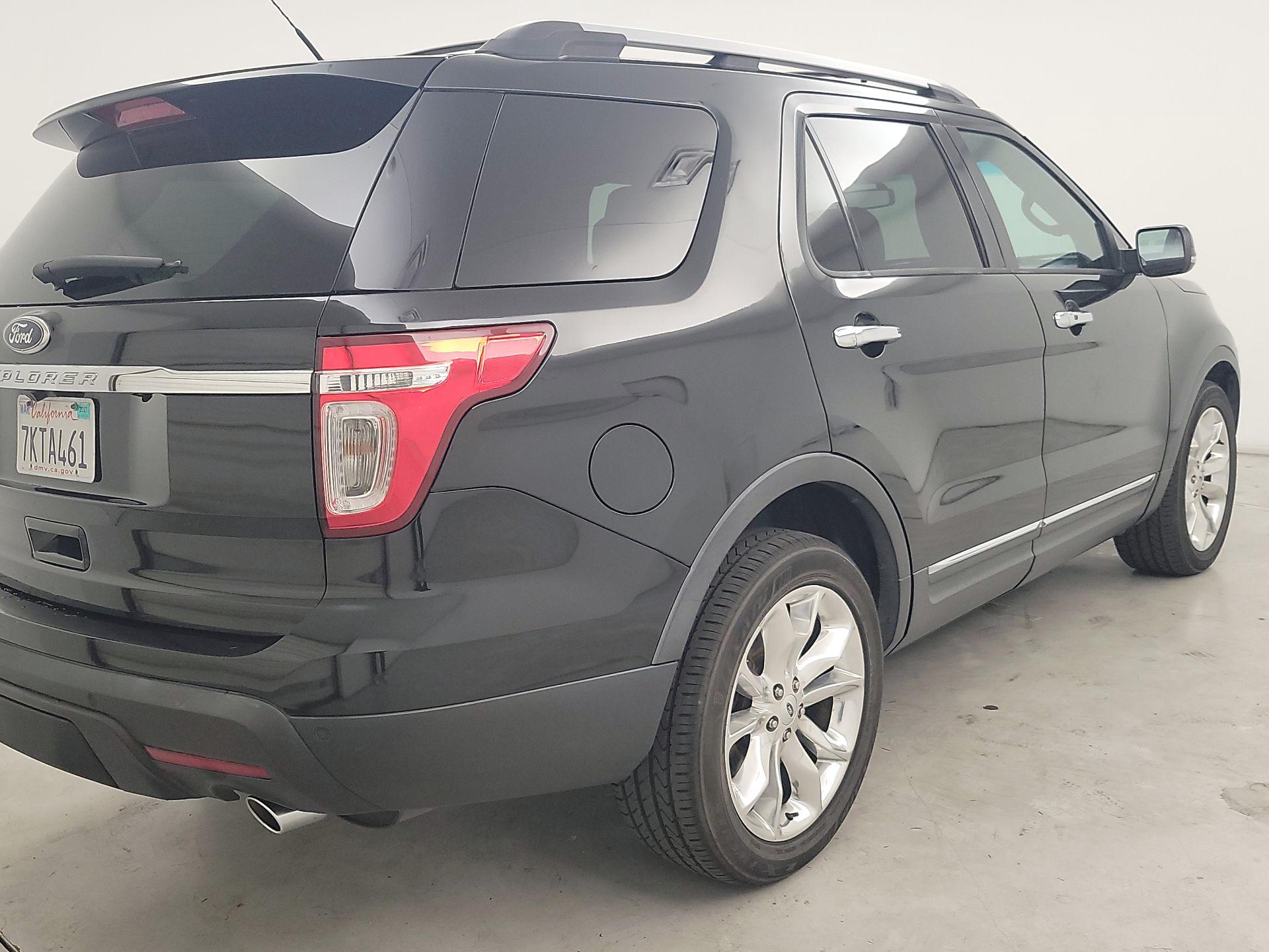 Thumbnail: 2015 Ford Explorer - 5
