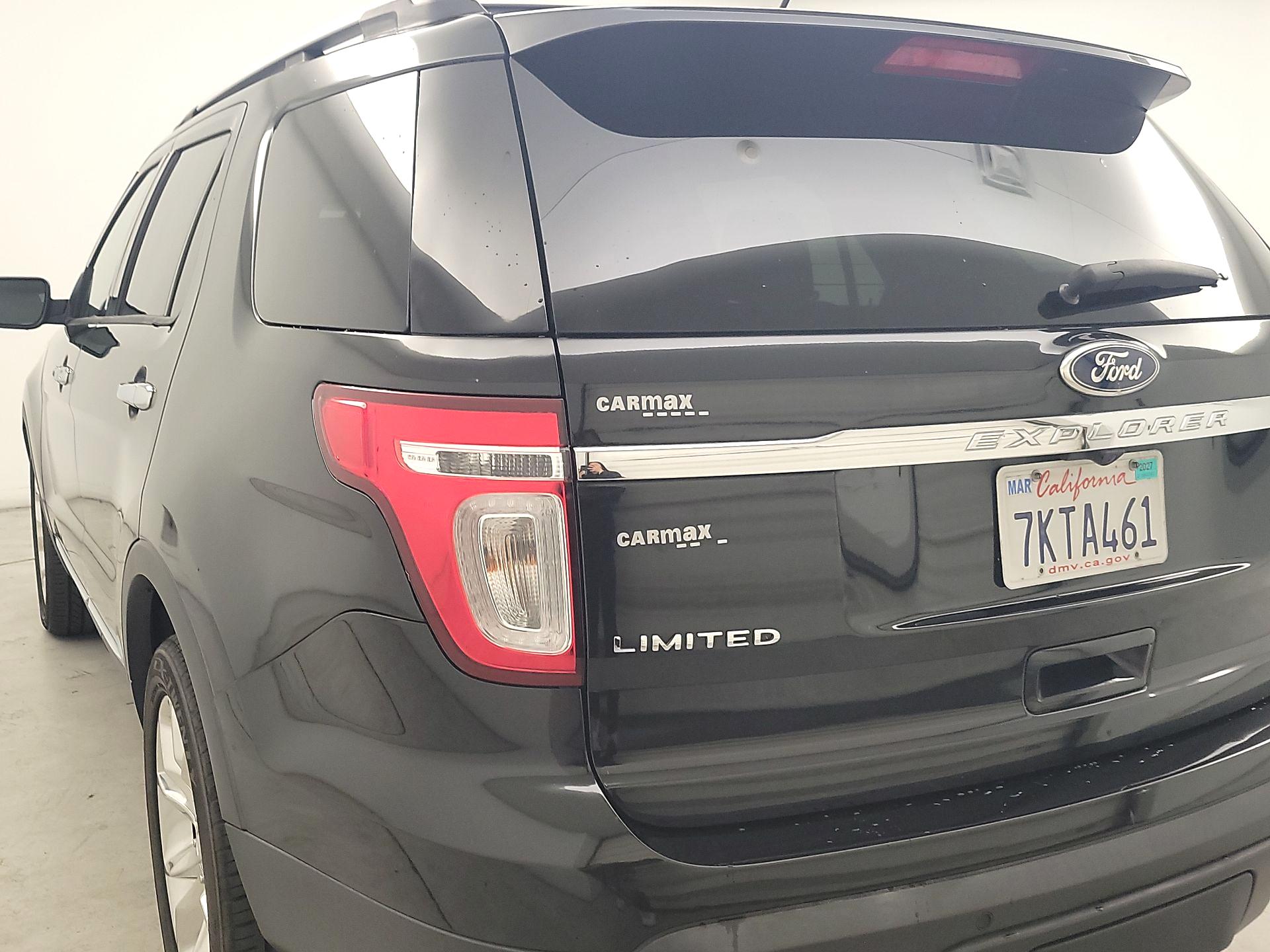 Thumbnail: 2015 Ford Explorer - 7
