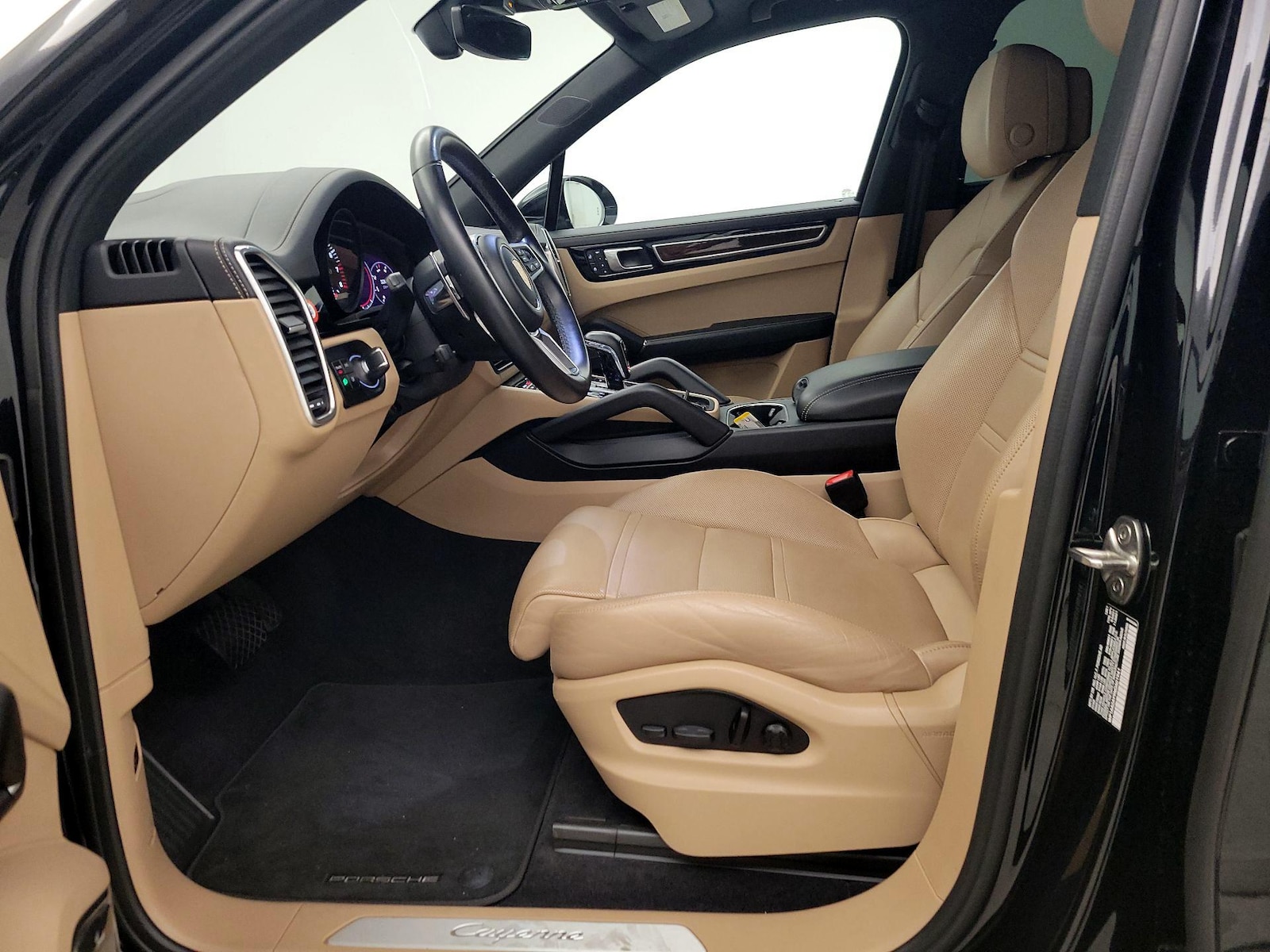 2022 Porsche Cayenne Base - Photo 12