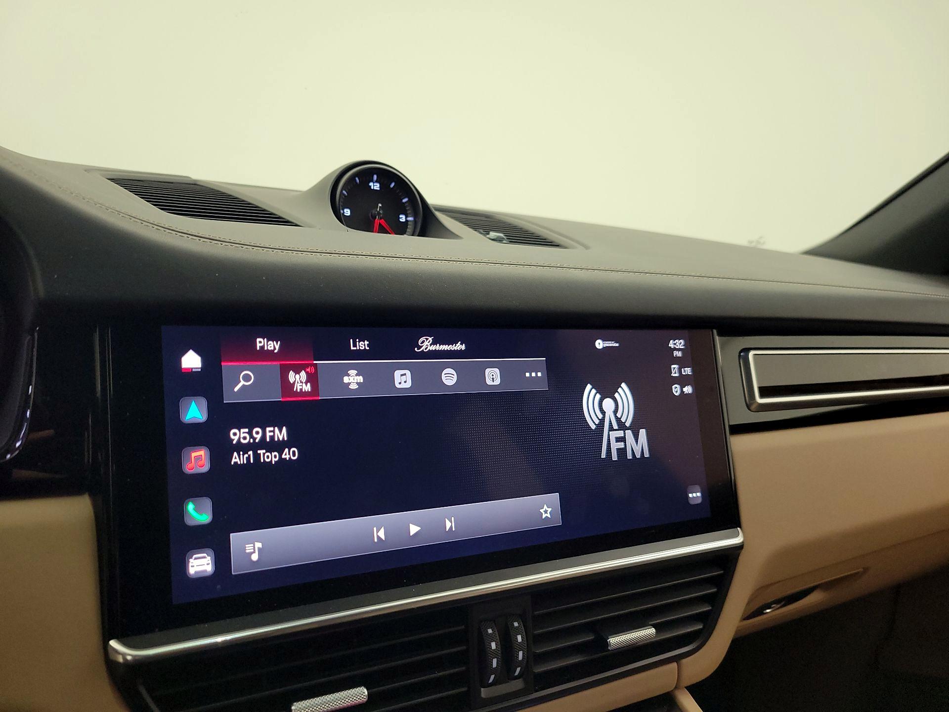 Thumbnail: 2022 Porsche Cayenne - 15