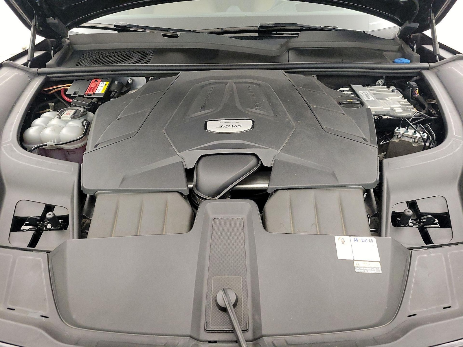 2022 Porsche Cayenne Base - Photo 22