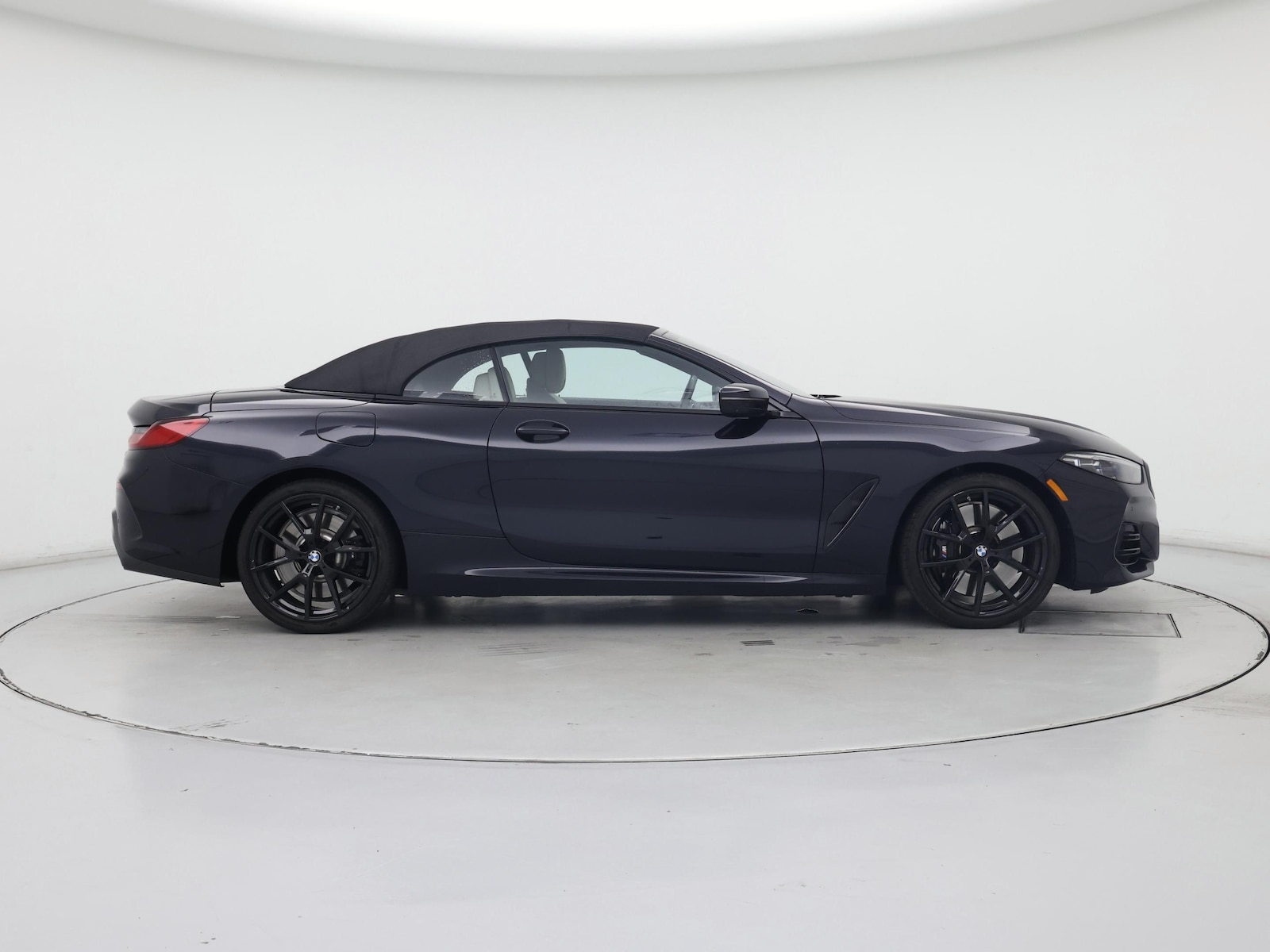 2024 BMW 8 Series 840i - Photo 8