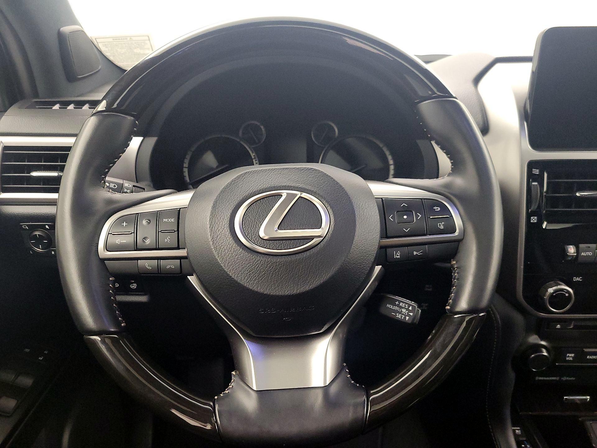 Thumbnail: 2022 Lexus GX - 10