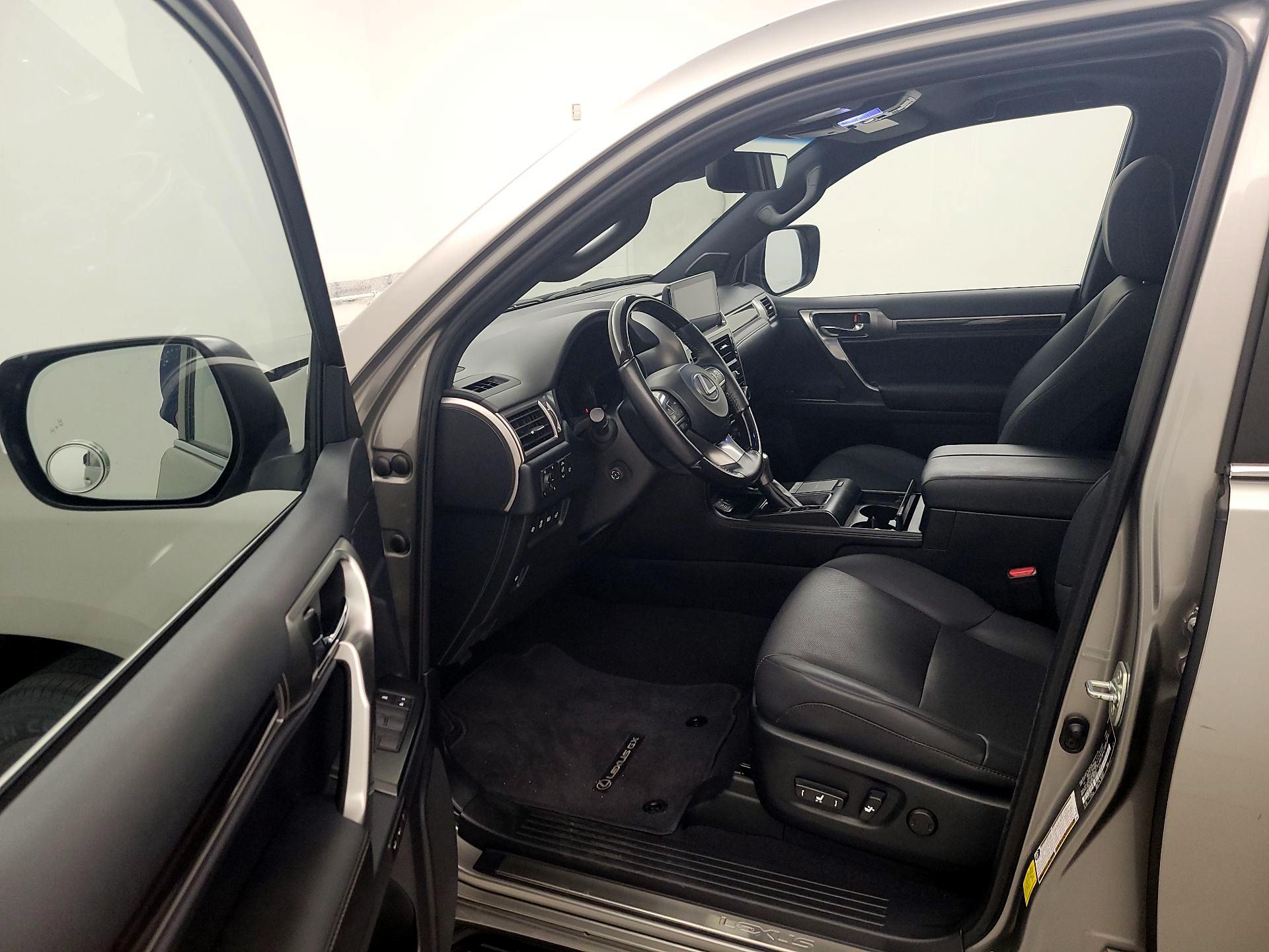 Thumbnail: 2022 Lexus GX - 11