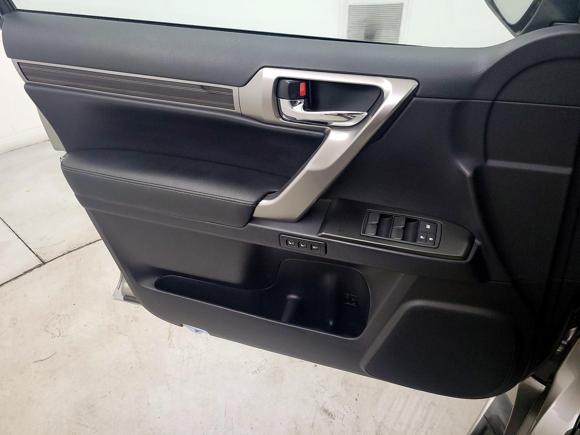 Thumbnail: 2022 Lexus GX - 12