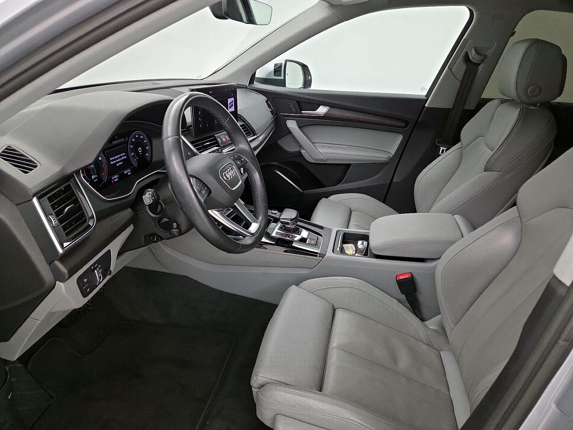 Thumbnail: 2022 Audi Q5 - 11