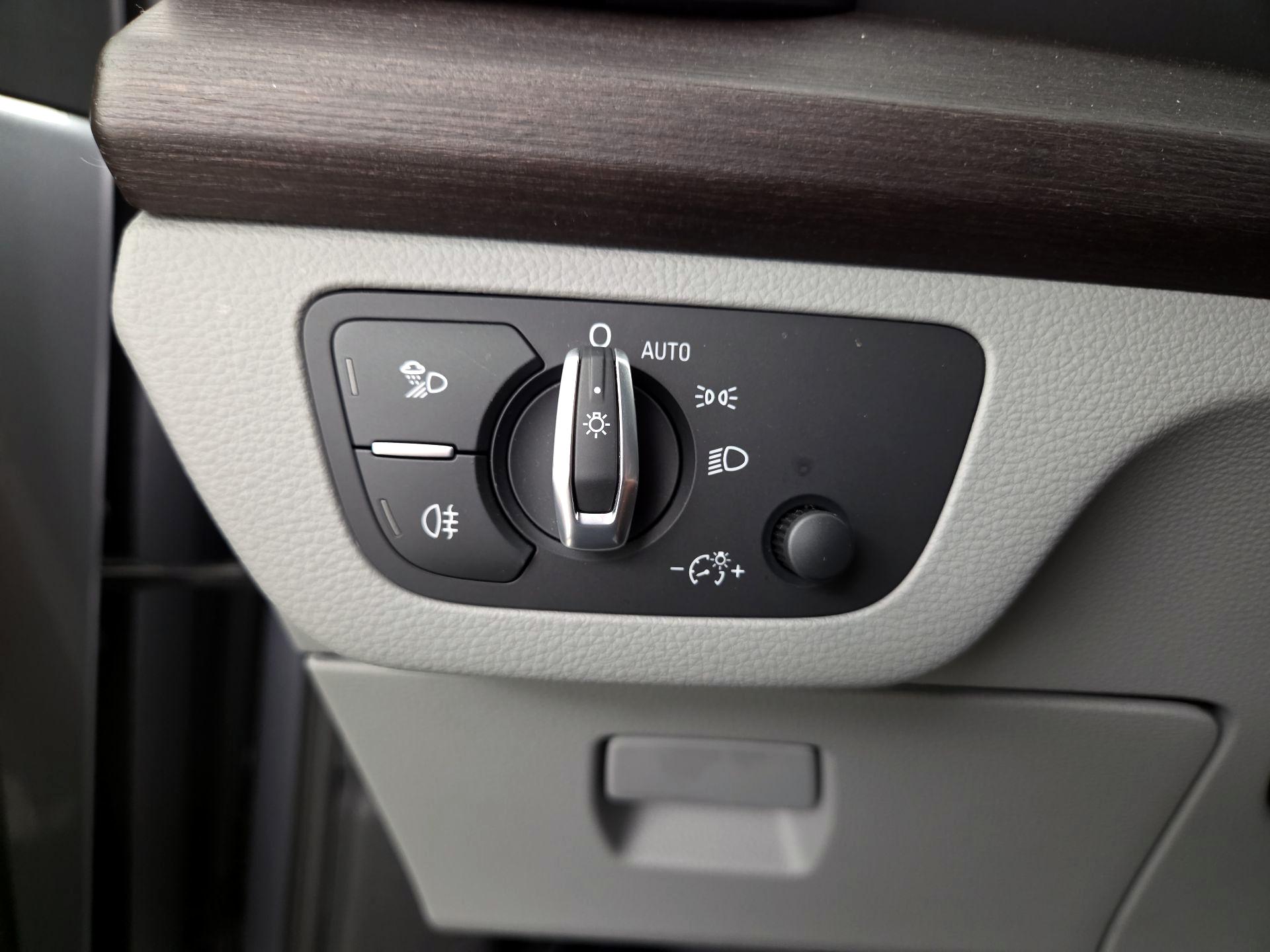 Thumbnail: 2022 Audi Q5 - 13