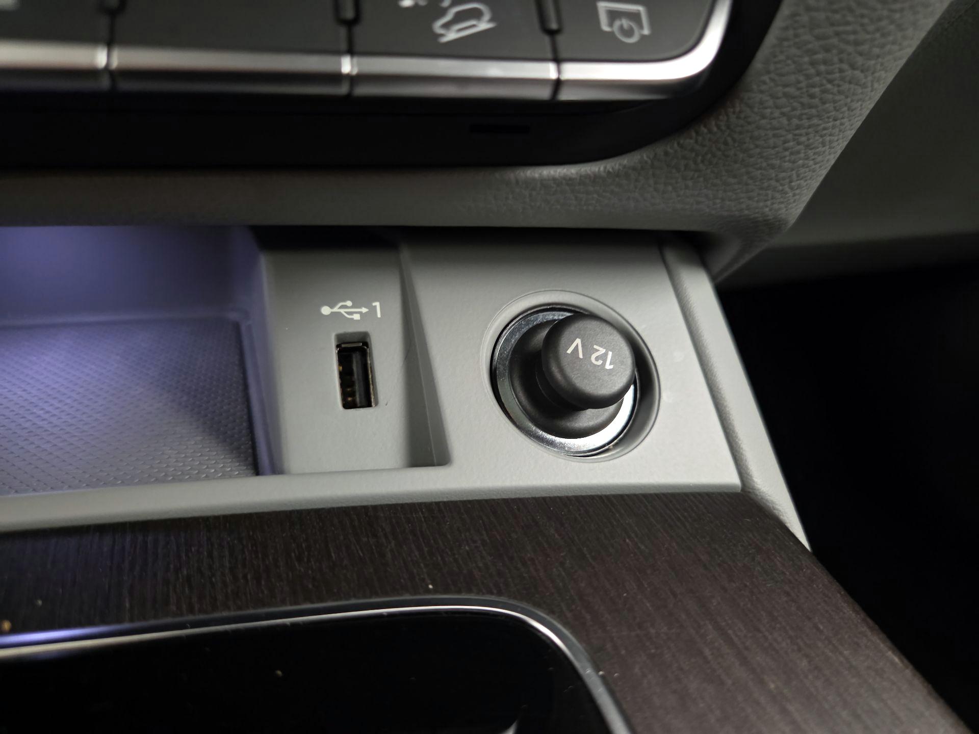 Thumbnail: 2022 Audi Q5 - 18