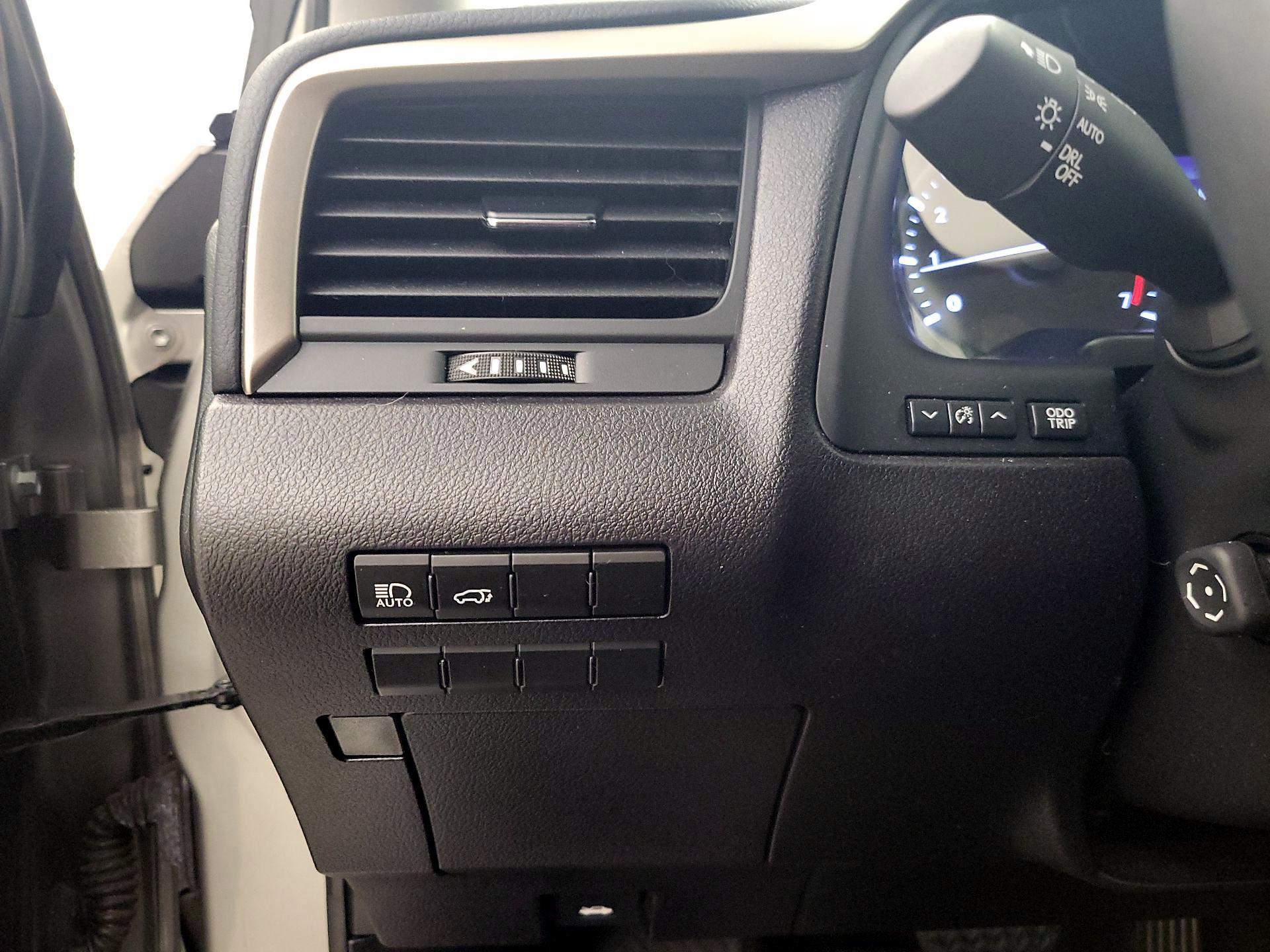 Thumbnail: 2022 Lexus RX - 13