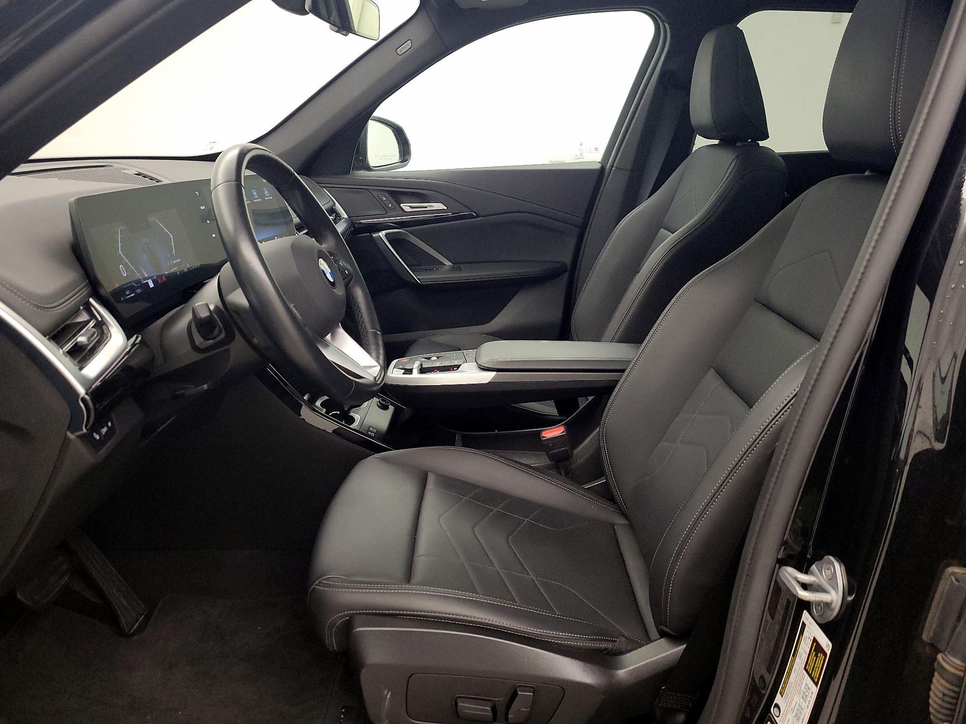 Thumbnail: 2025 BMW X1 - 11