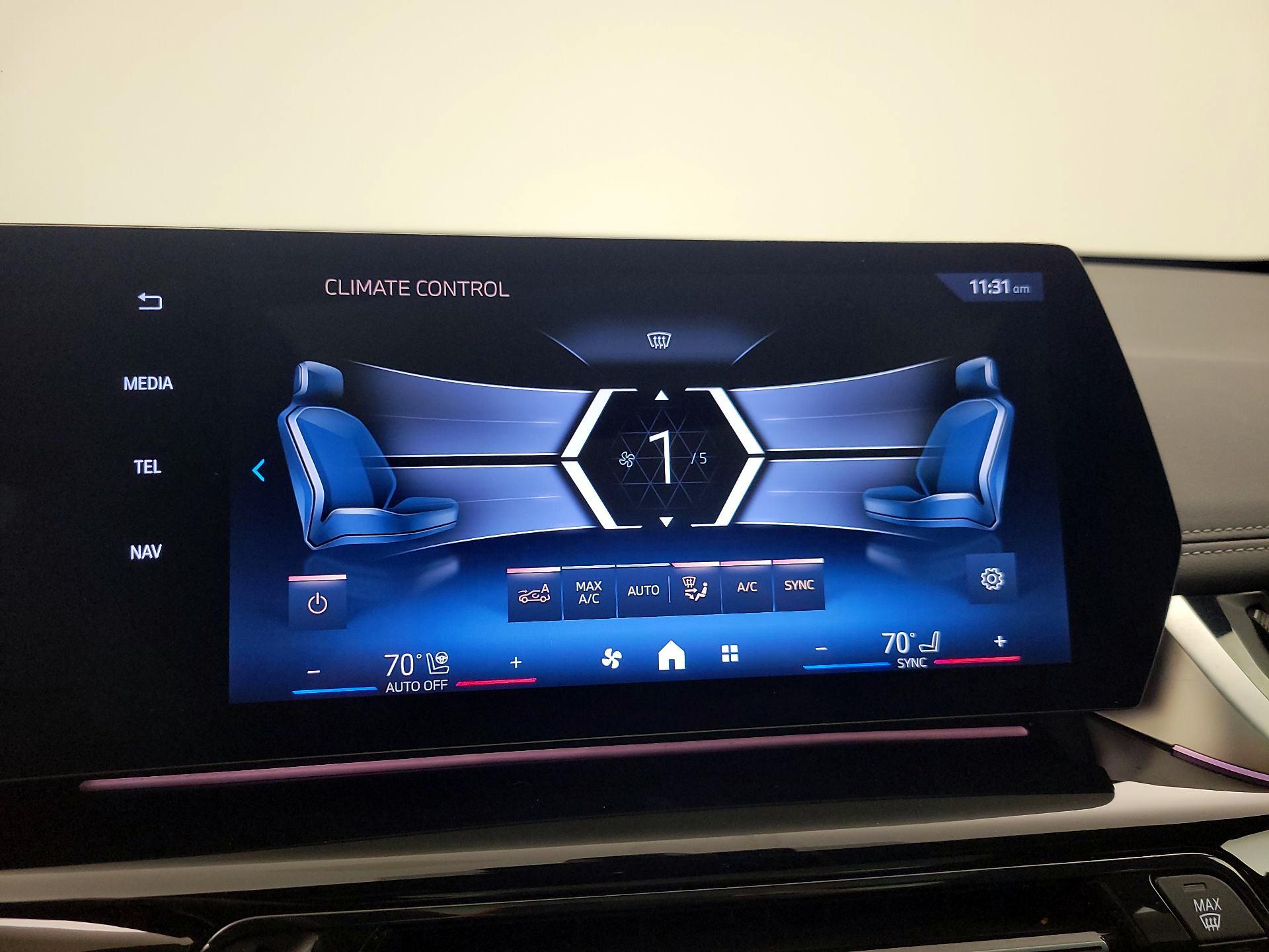 Thumbnail: 2025 BMW X1 - 17