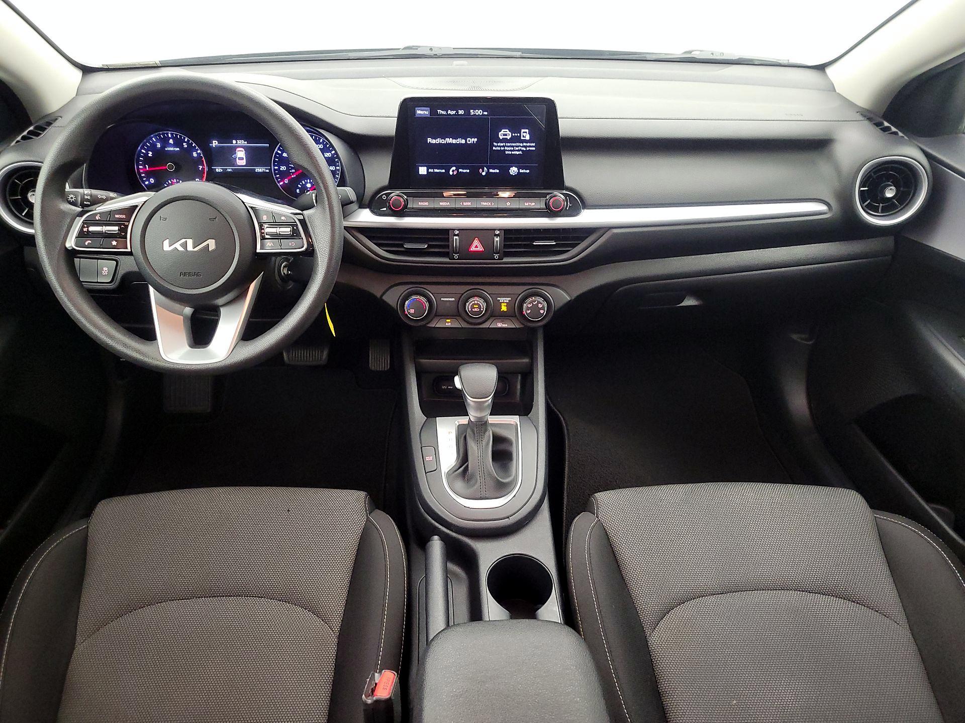 Thumbnail: 2024 Kia Forte - 9