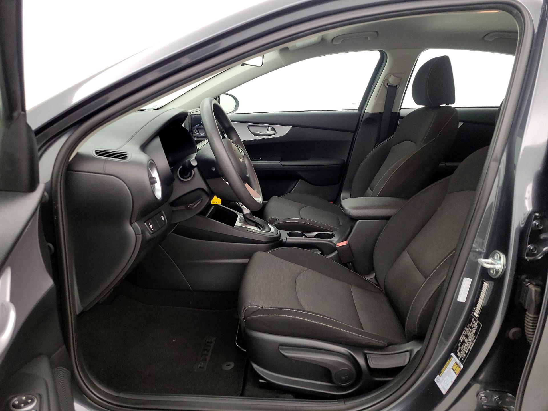 Thumbnail: 2024 Kia Forte - 11