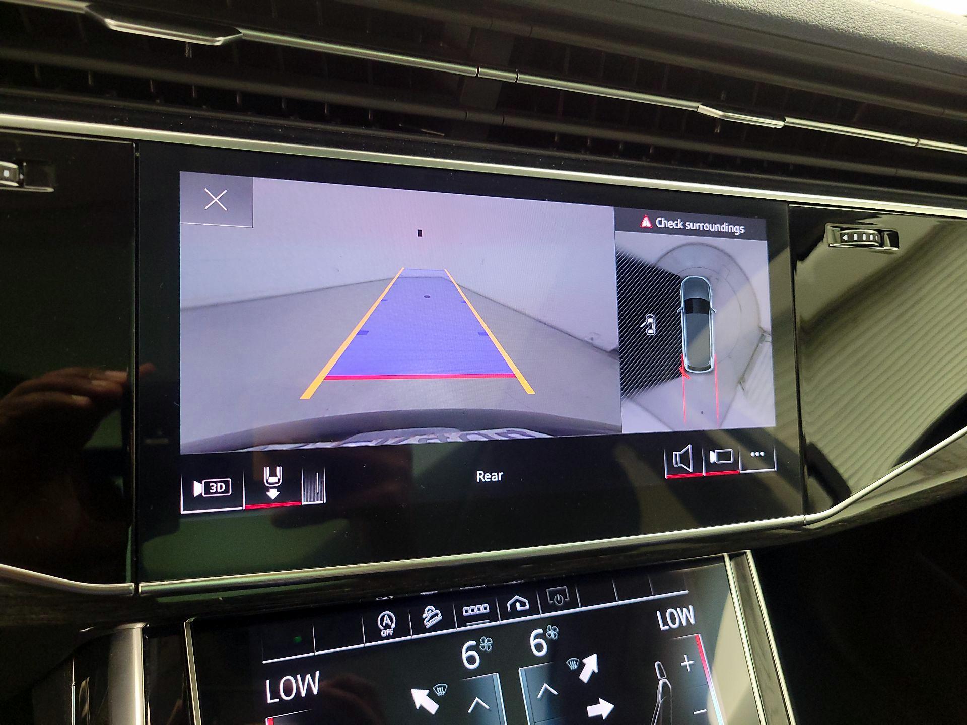 Thumbnail: 2023 Audi Q7 - 14