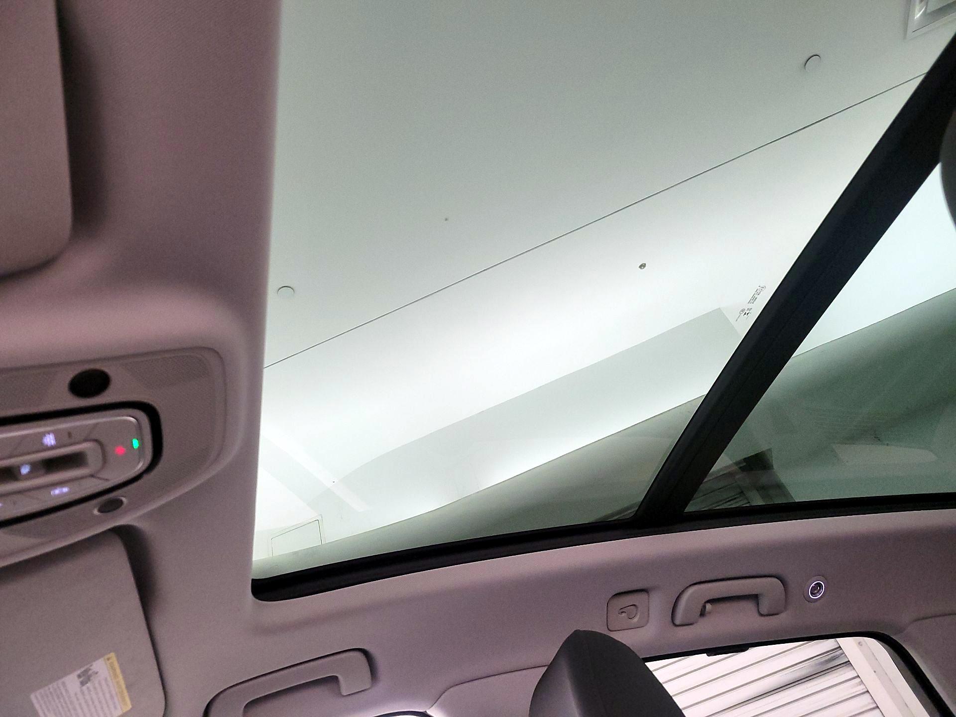 Thumbnail: 2023 Audi Q7 - 19