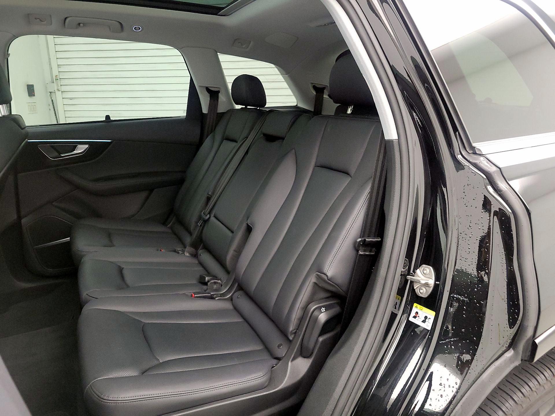 Thumbnail: 2023 Audi Q7 - 20