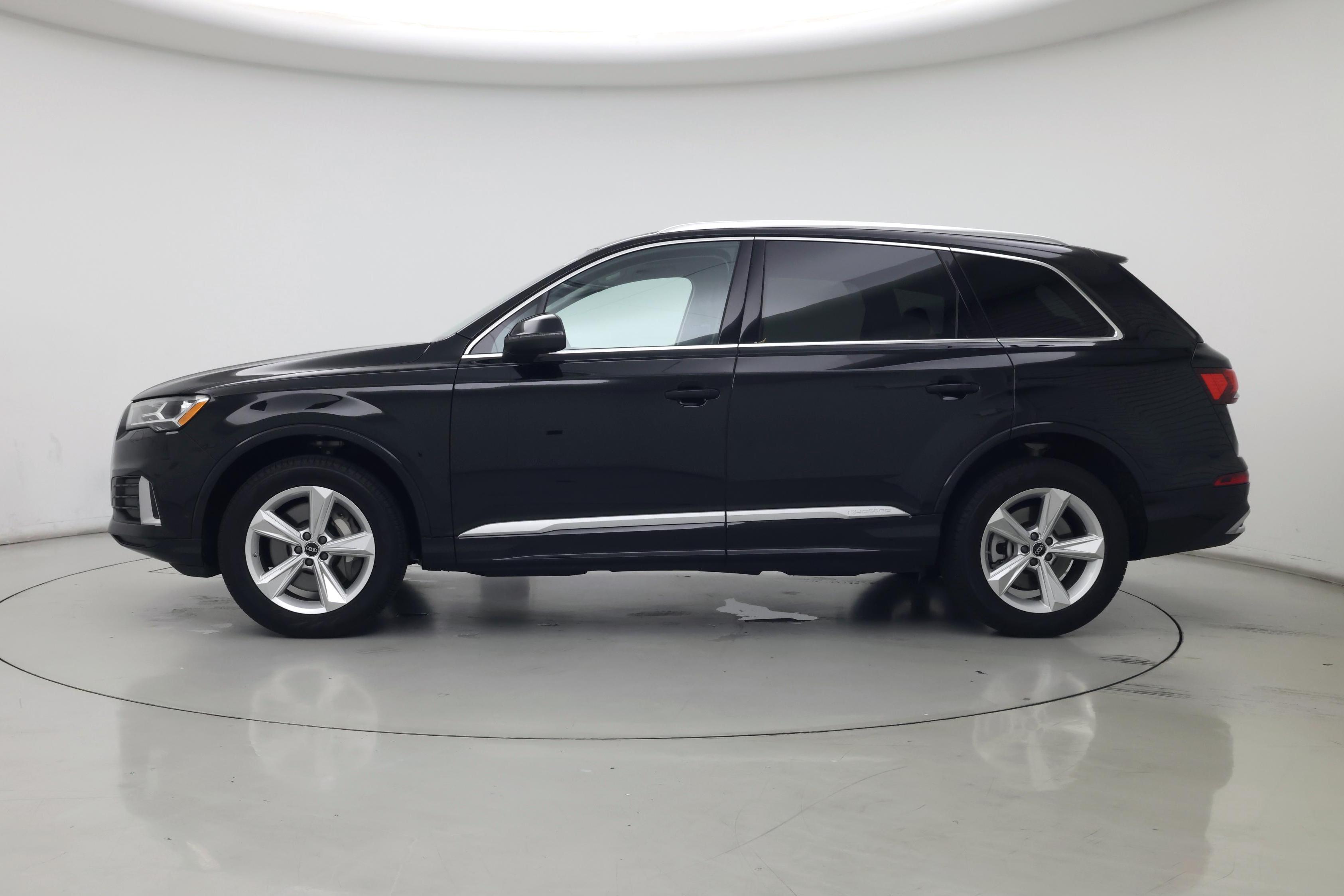 Thumbnail: 2023 Audi Q7 - 3