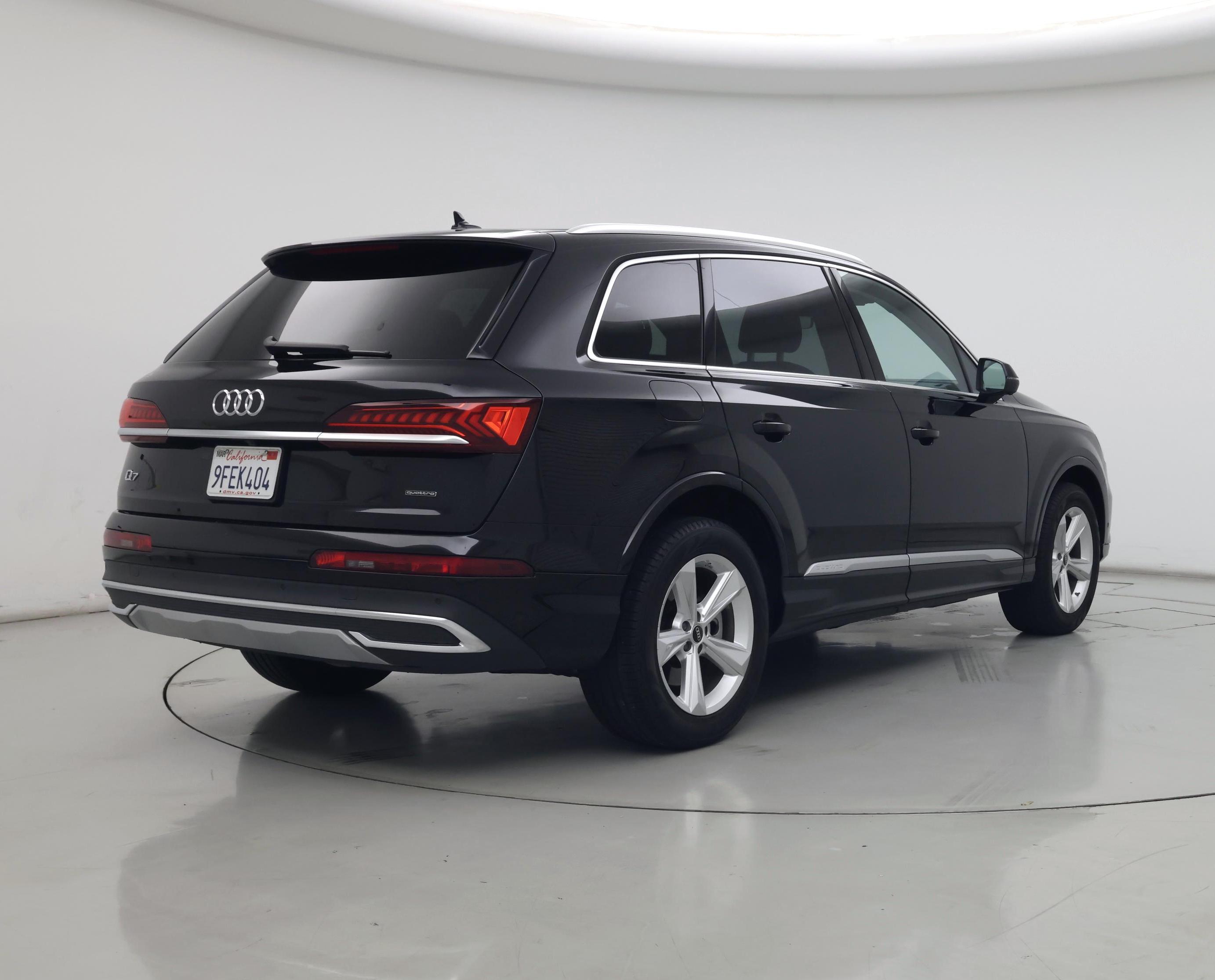 Thumbnail: 2023 Audi Q7 - 8