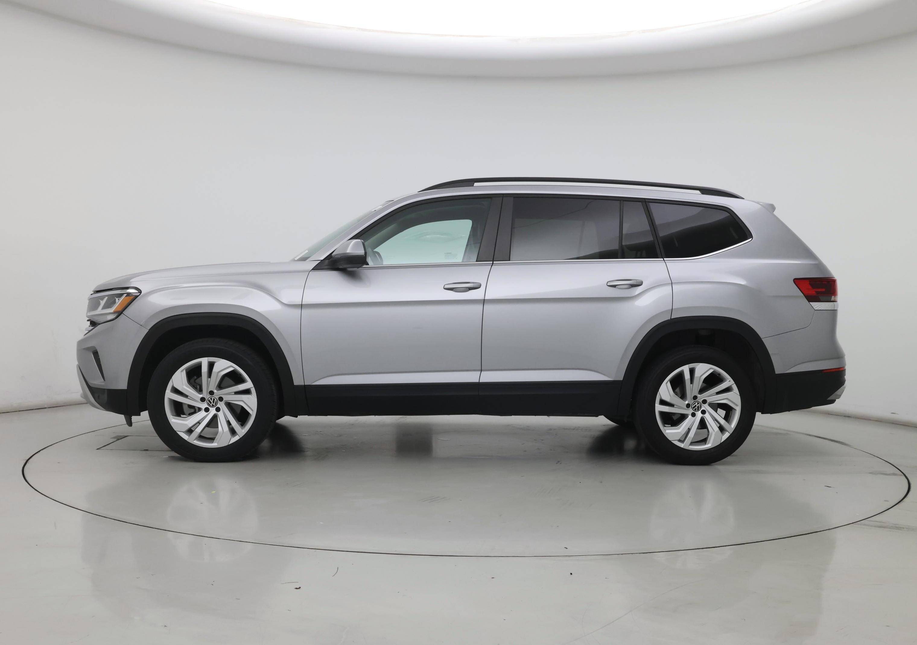 Thumbnail: 2023 Volkswagen Atlas - 3