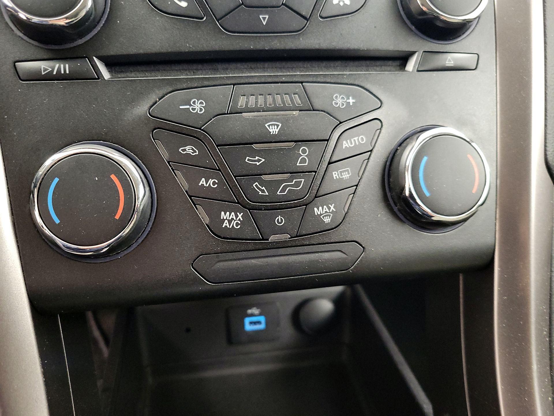 Thumbnail: 2018 Ford Fusion - 15