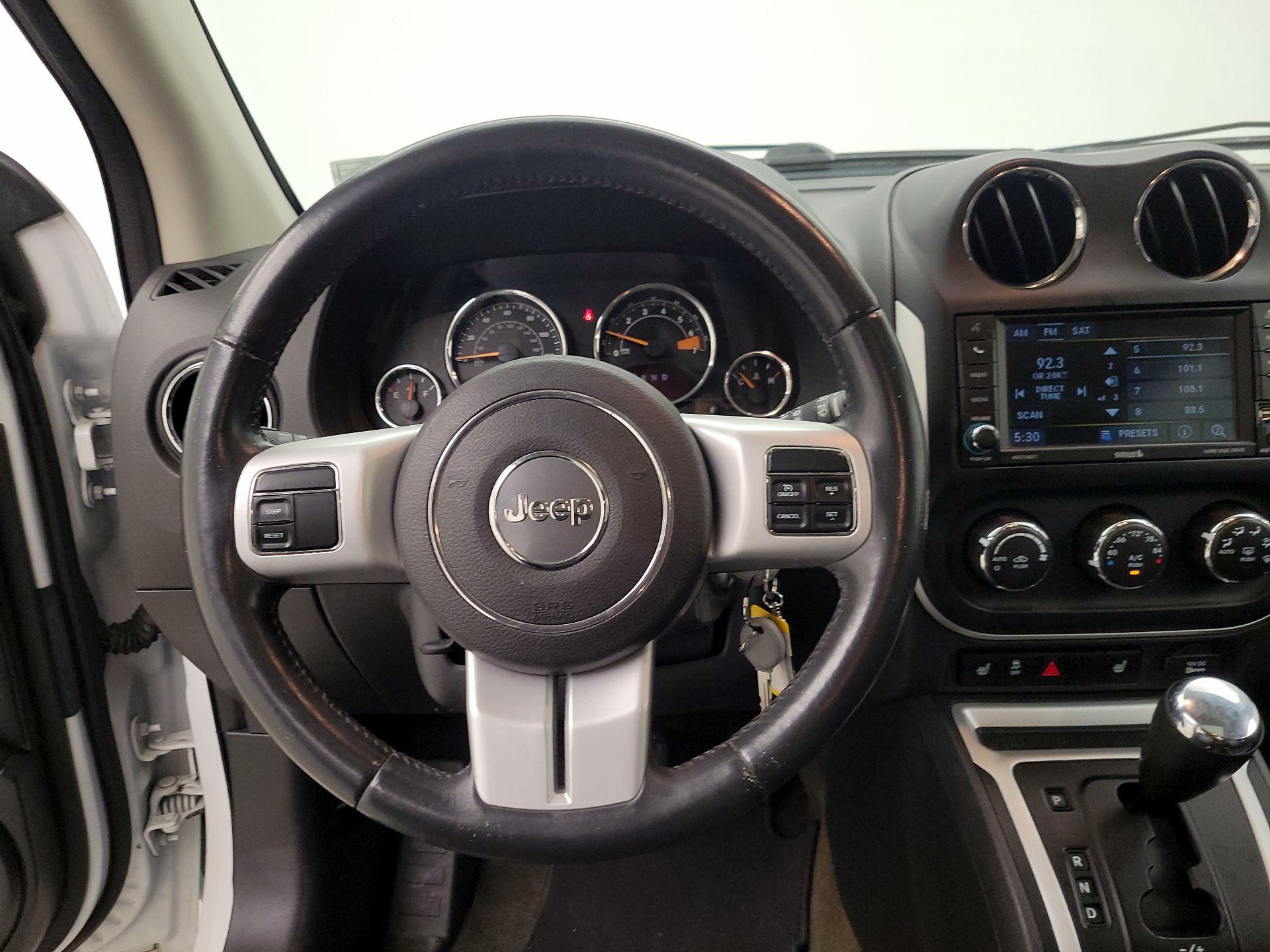 Thumbnail: 2016 Jeep Compass - 10