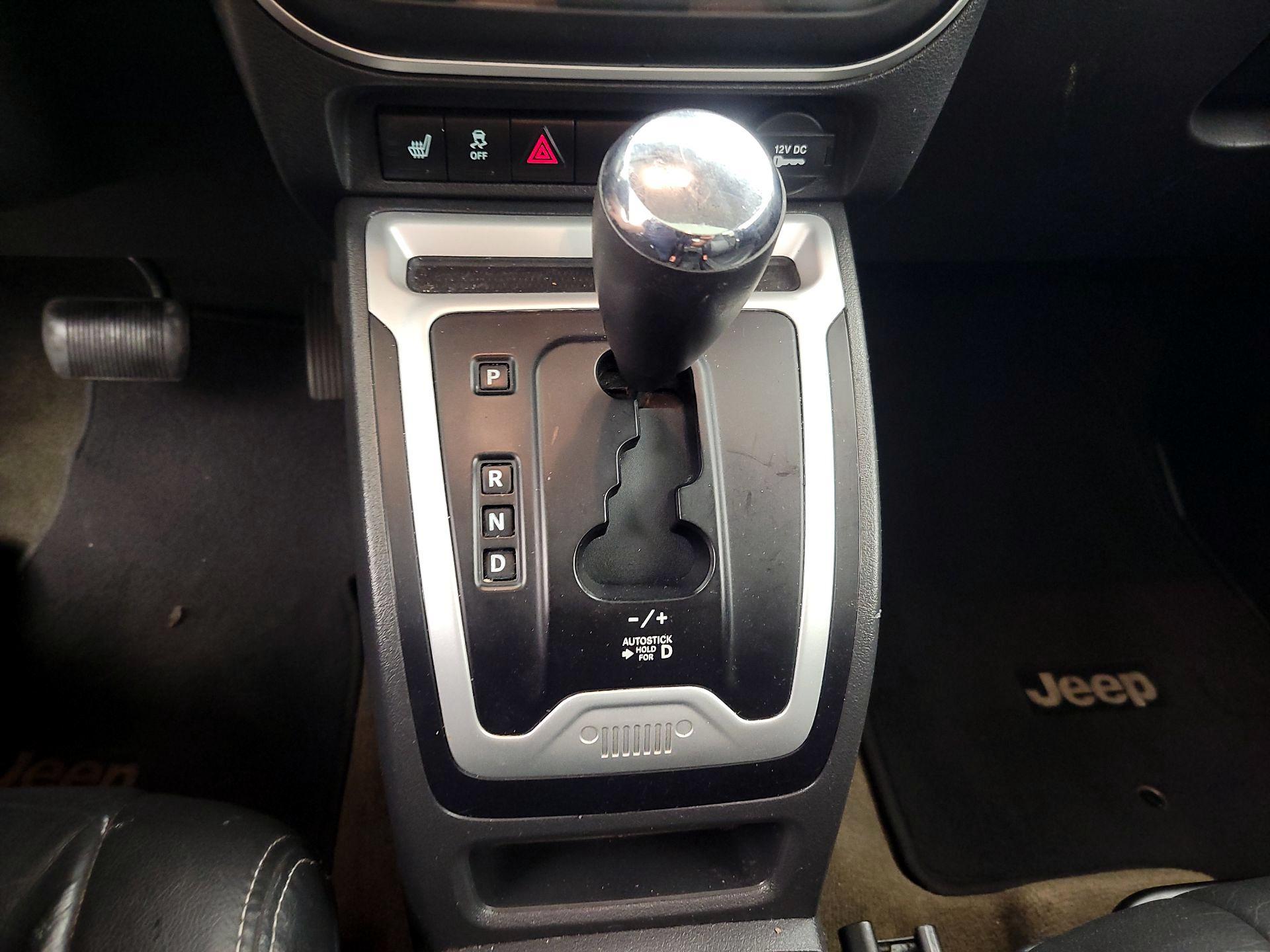 Thumbnail: 2016 Jeep Compass - 15