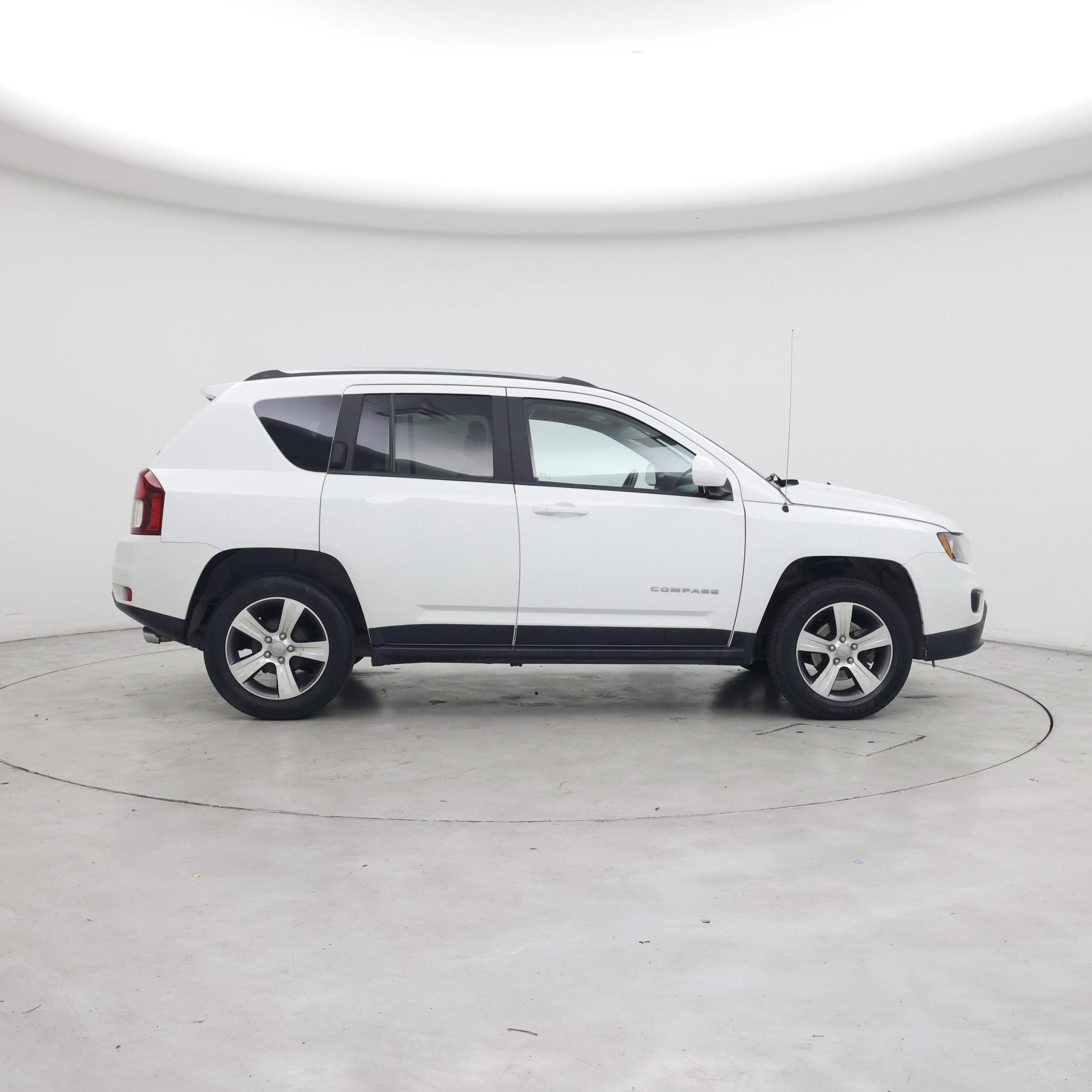 Thumbnail: 2016 Jeep Compass - 7