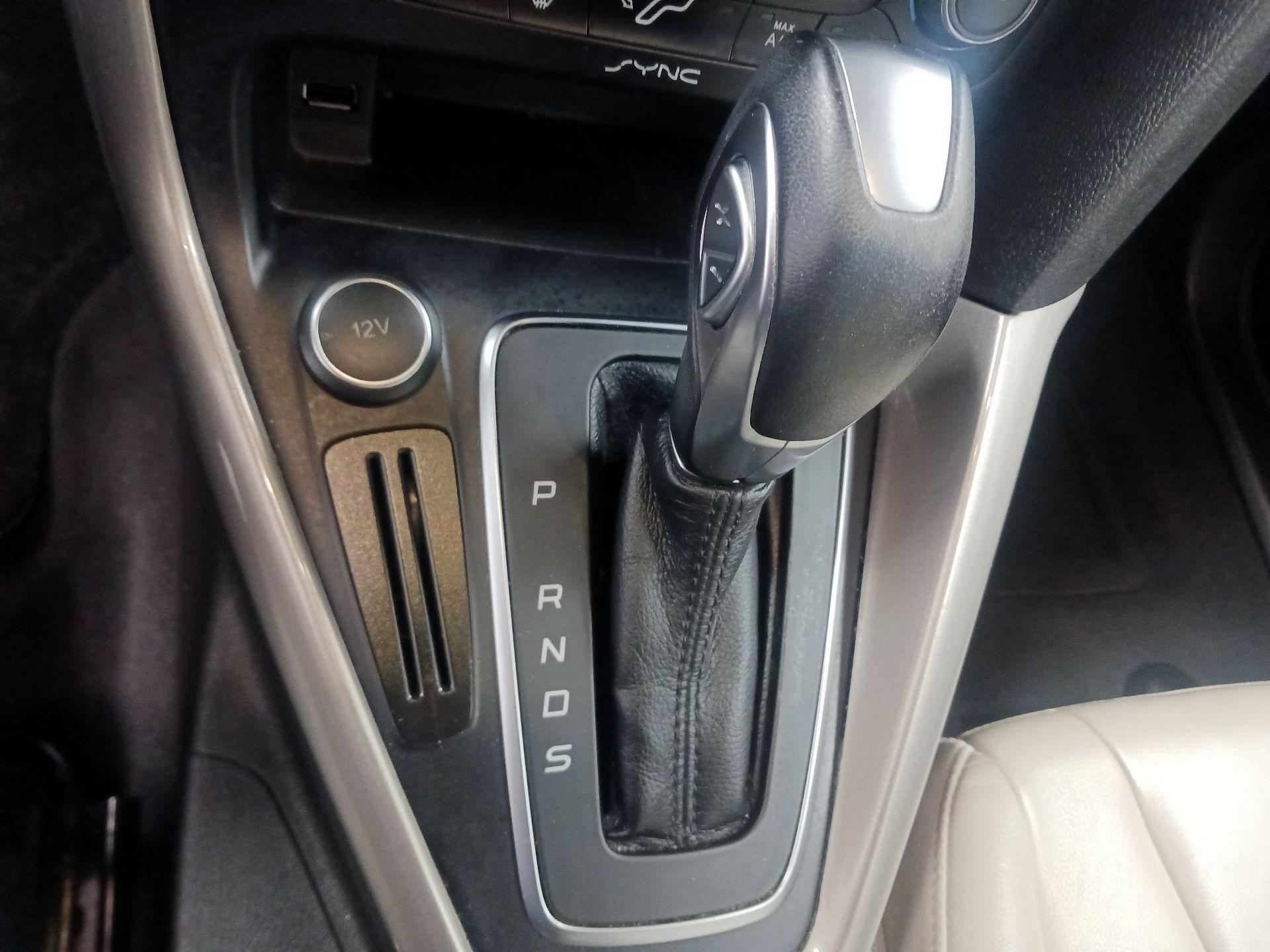 Thumbnail: 2016 Ford Focus - 18