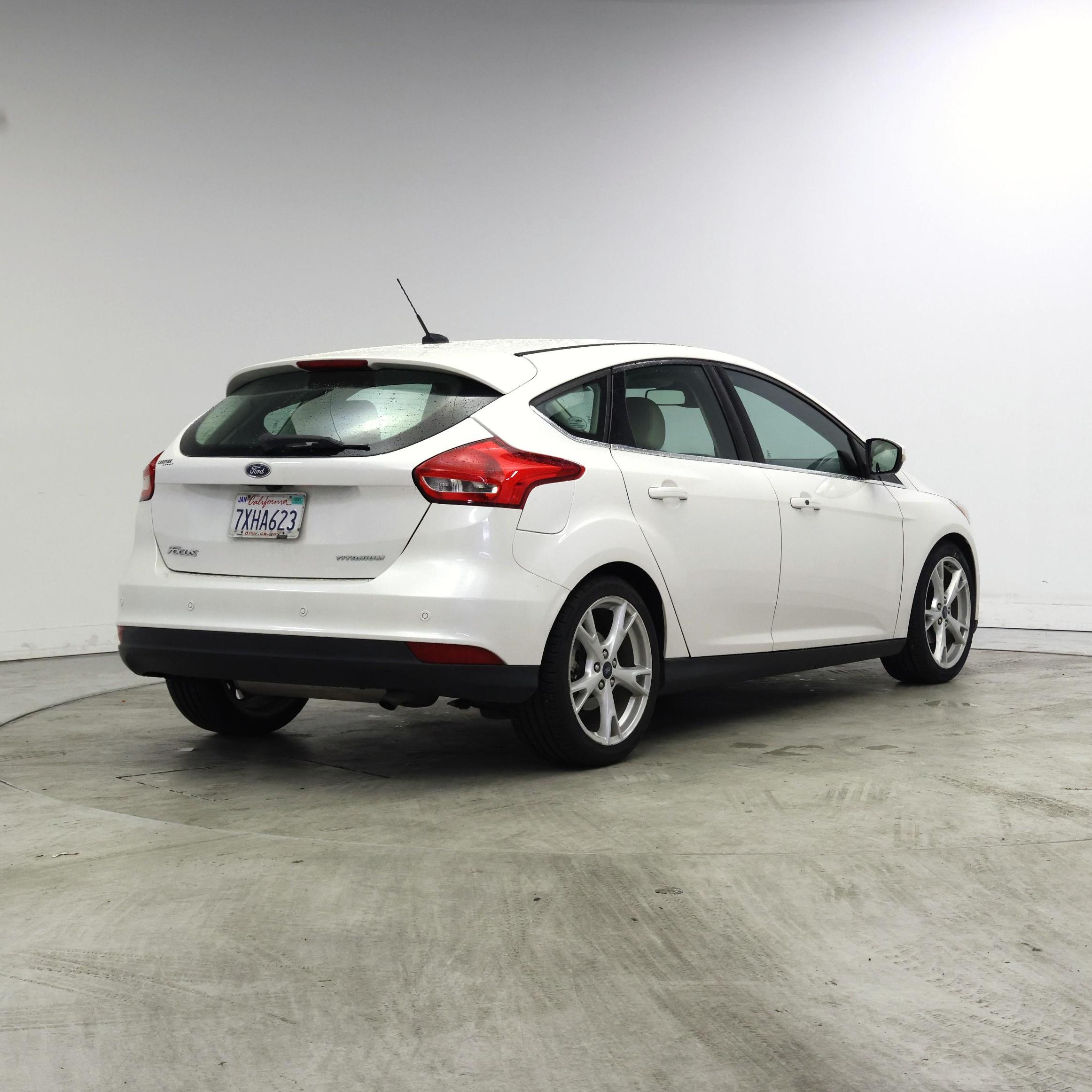 Thumbnail: 2016 Ford Focus - 8