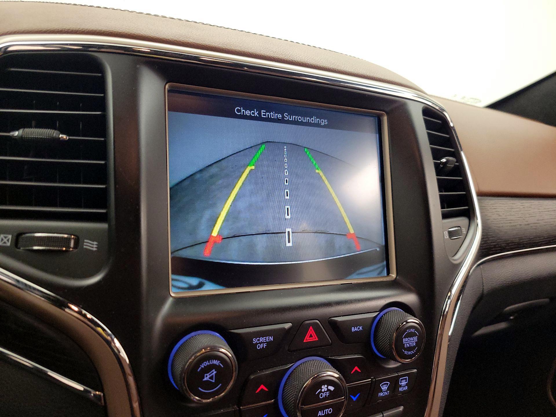 Thumbnail: 2017 Jeep Grand Cherokee - 14