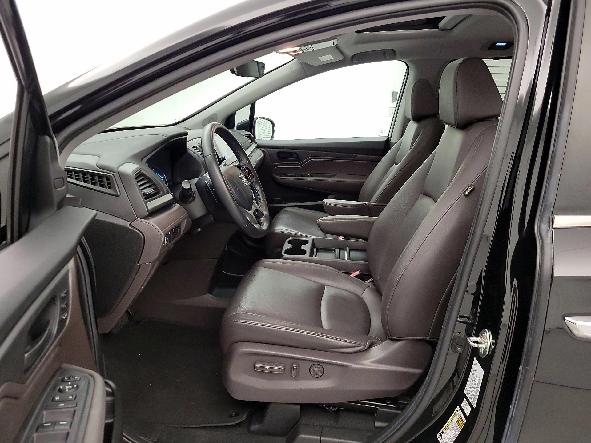 Thumbnail: 2019 Honda Odyssey - 11