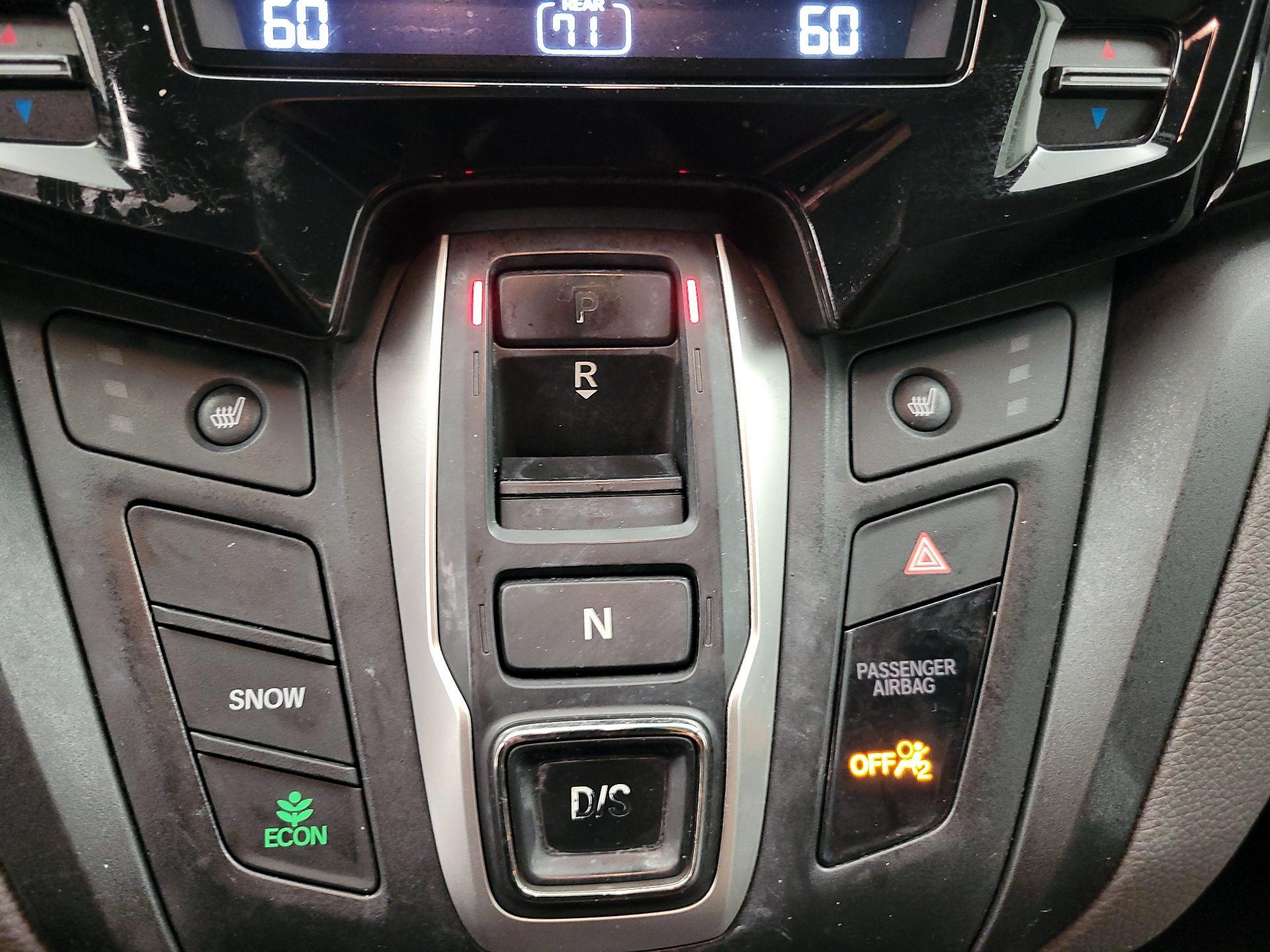 Thumbnail: 2019 Honda Odyssey - 17