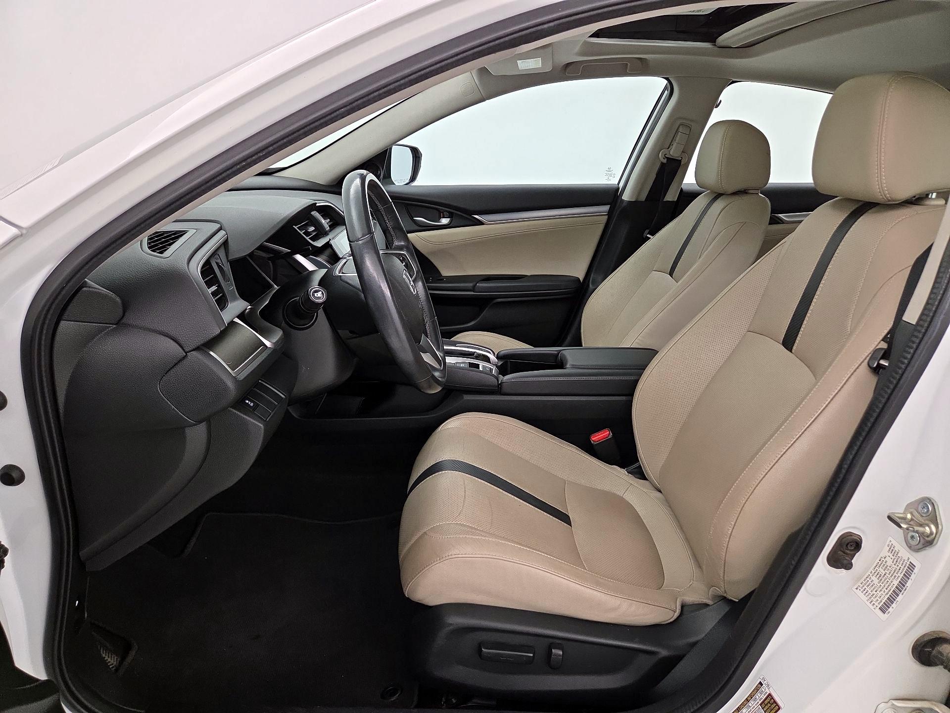Thumbnail: 2016 Honda Civic - 11
