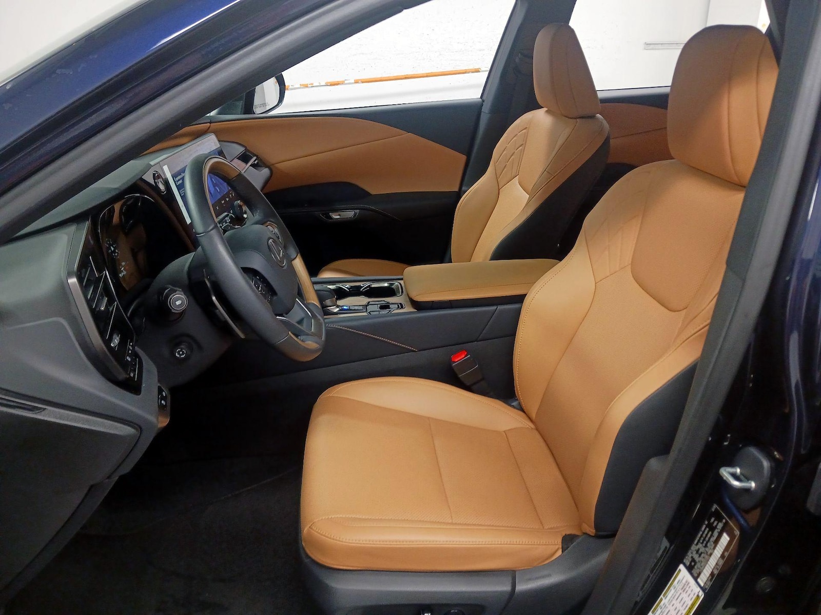 2025 Lexus RX Hybrid 350h - Photo 12