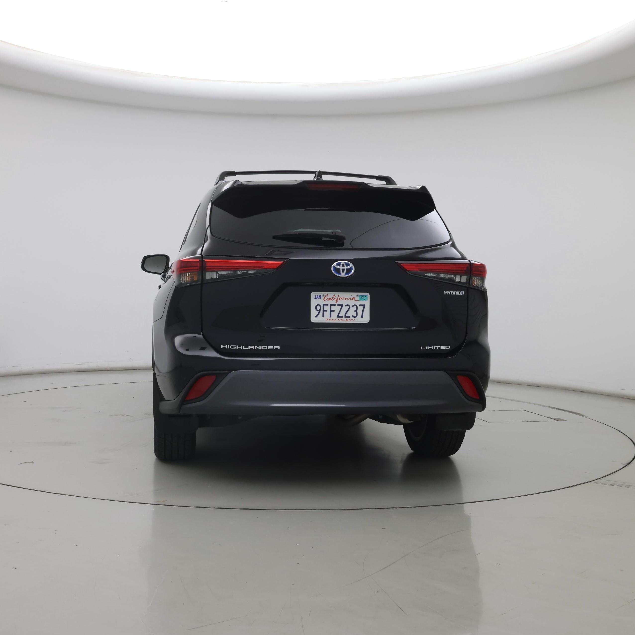 Thumbnail: 2023 Toyota Highlander - 6