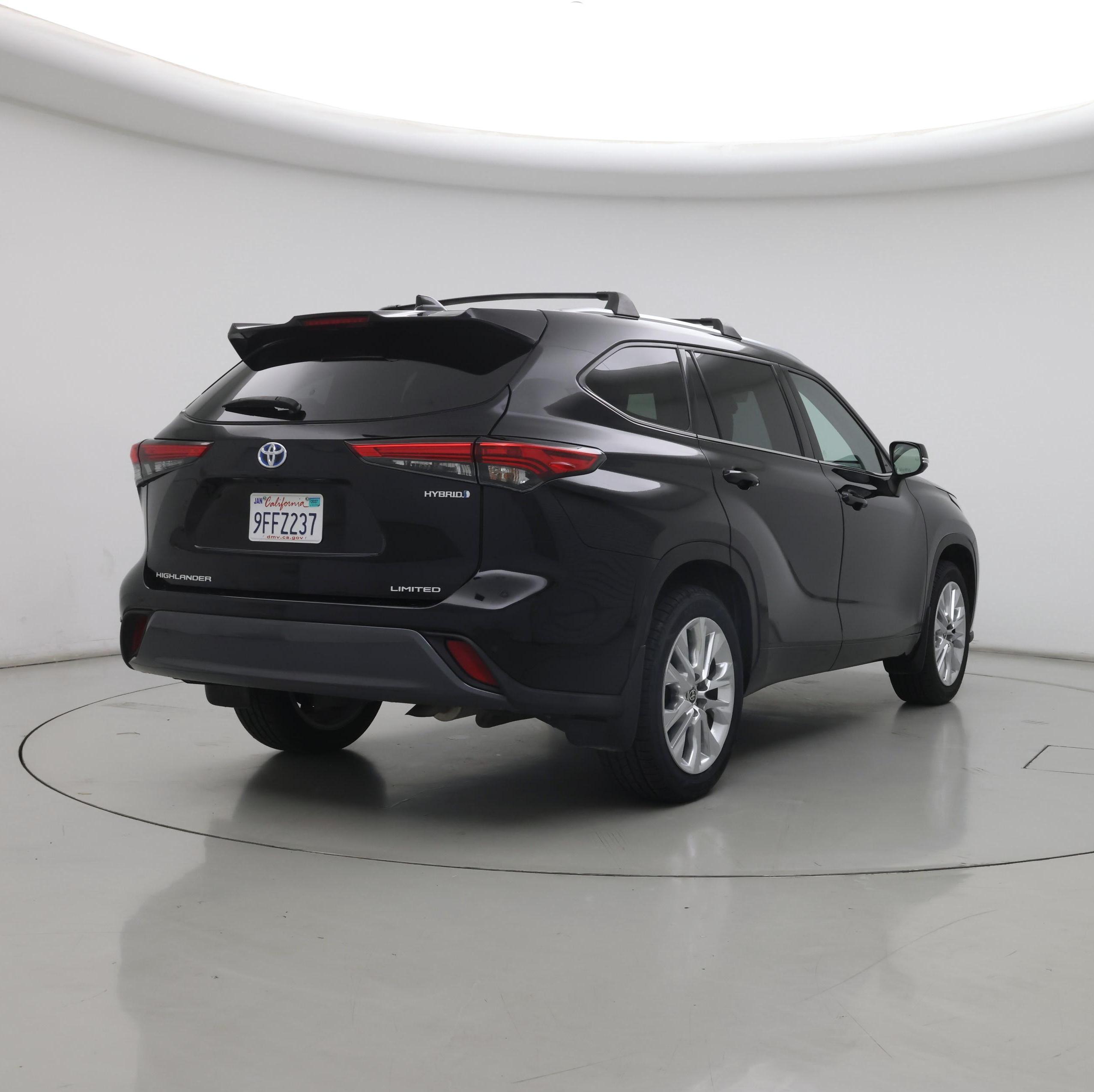 Thumbnail: 2023 Toyota Highlander - 8