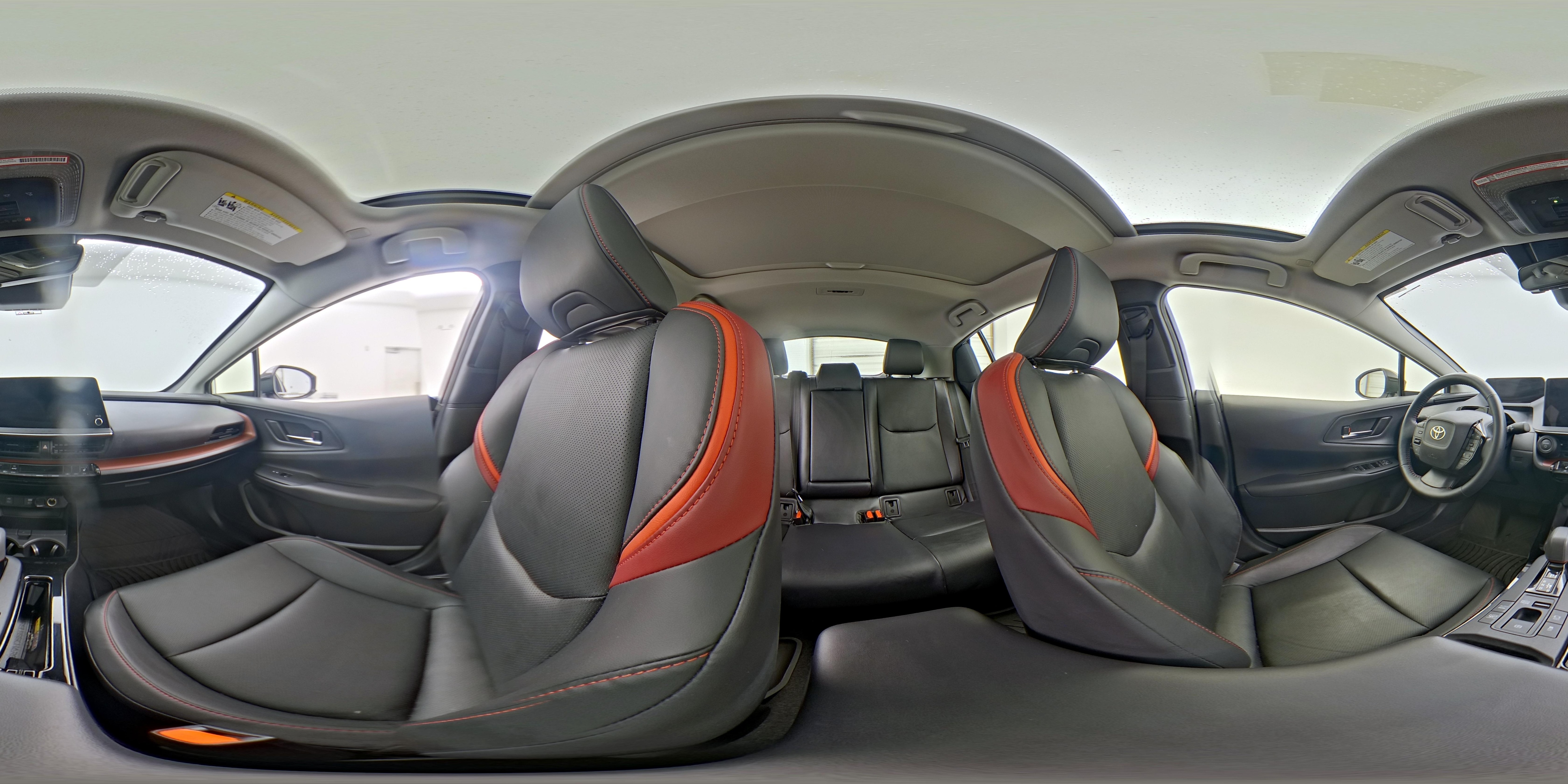 2025 Toyota Prius XSE - Photo 24