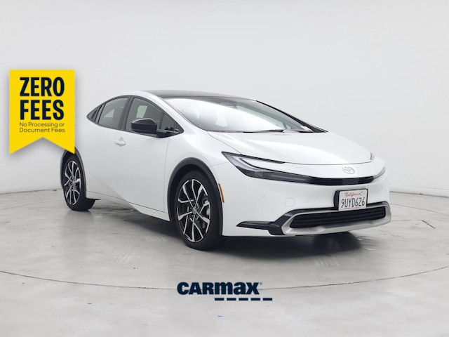 White 2025 Toyota Prius Plug-In Hybrid XSE FWD Hatchback Front-Wheel Drive Automatic