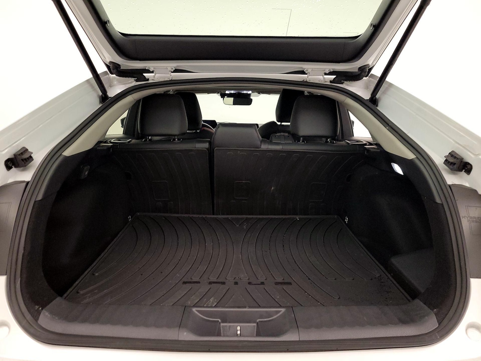 2025 Toyota Prius XSE - Photo 21