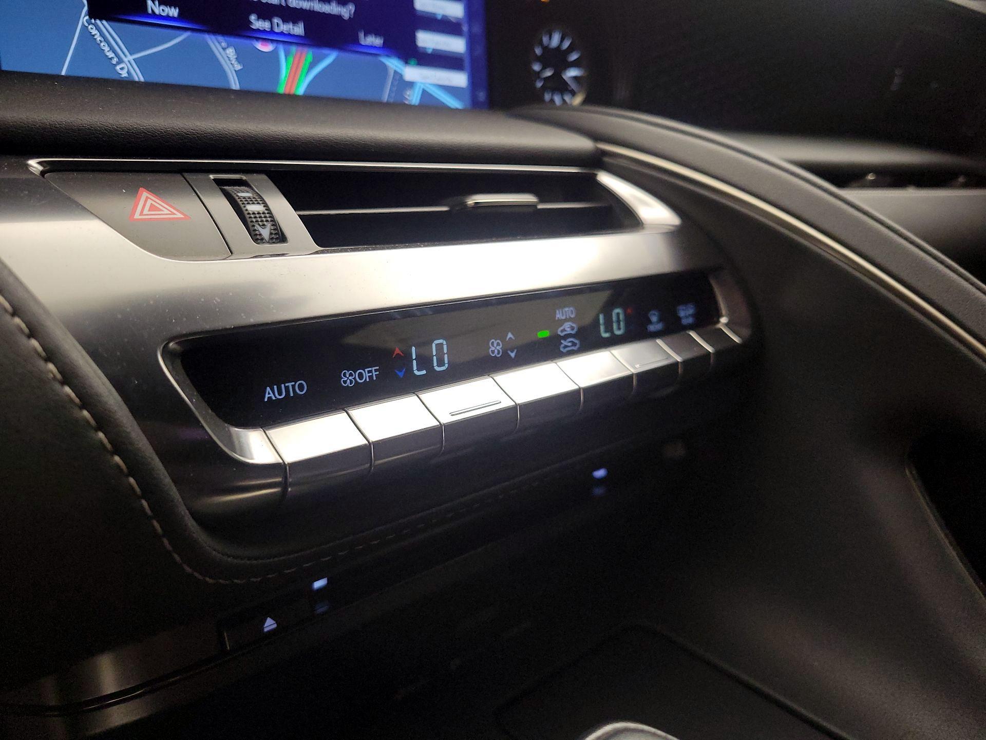 Thumbnail: 2018 Lexus LC - 16